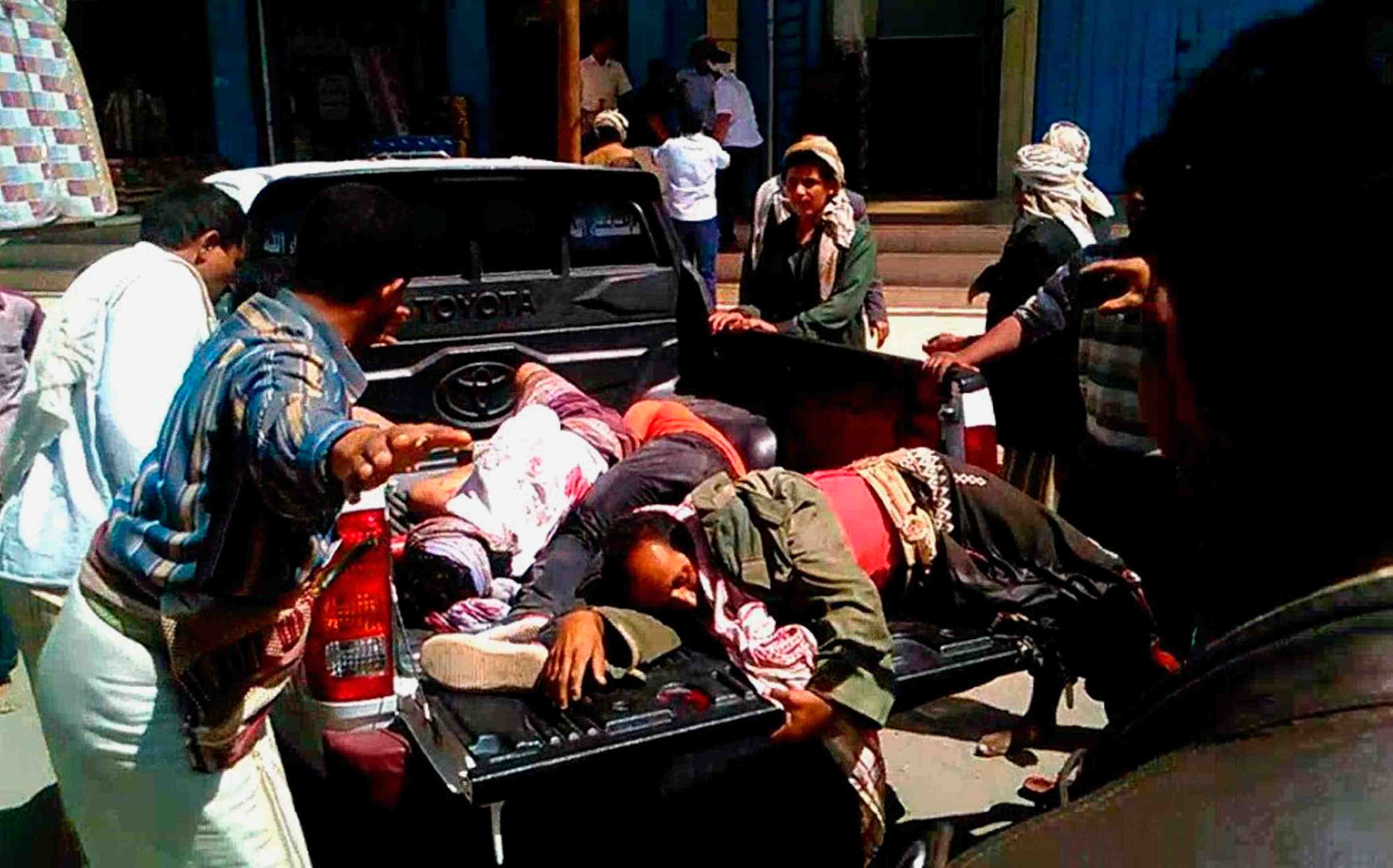 Les houthis tirent sur des manifestants a al baida, au yemen