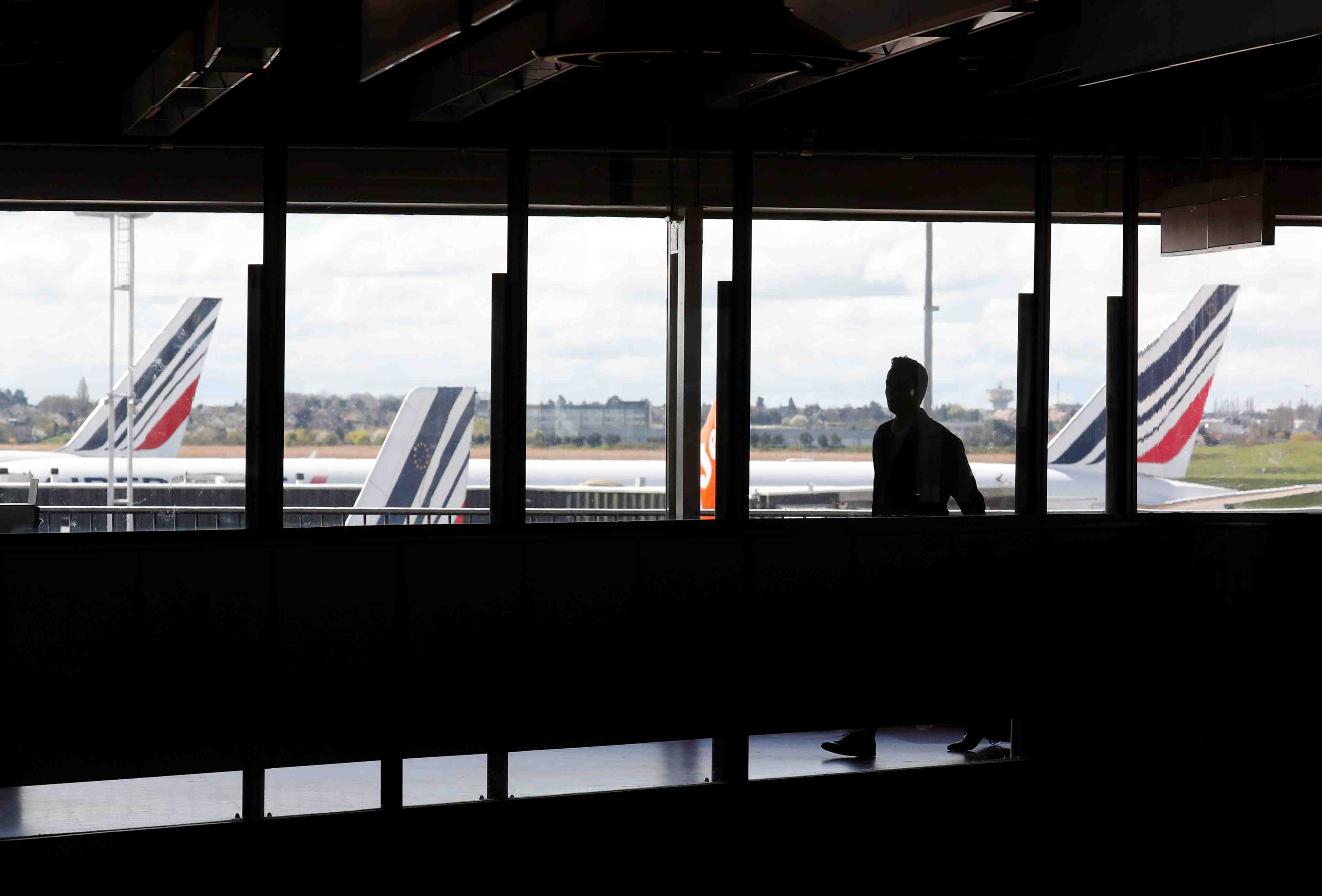 Air france-klm: recul prevu des resultats 2018 a cause des greves