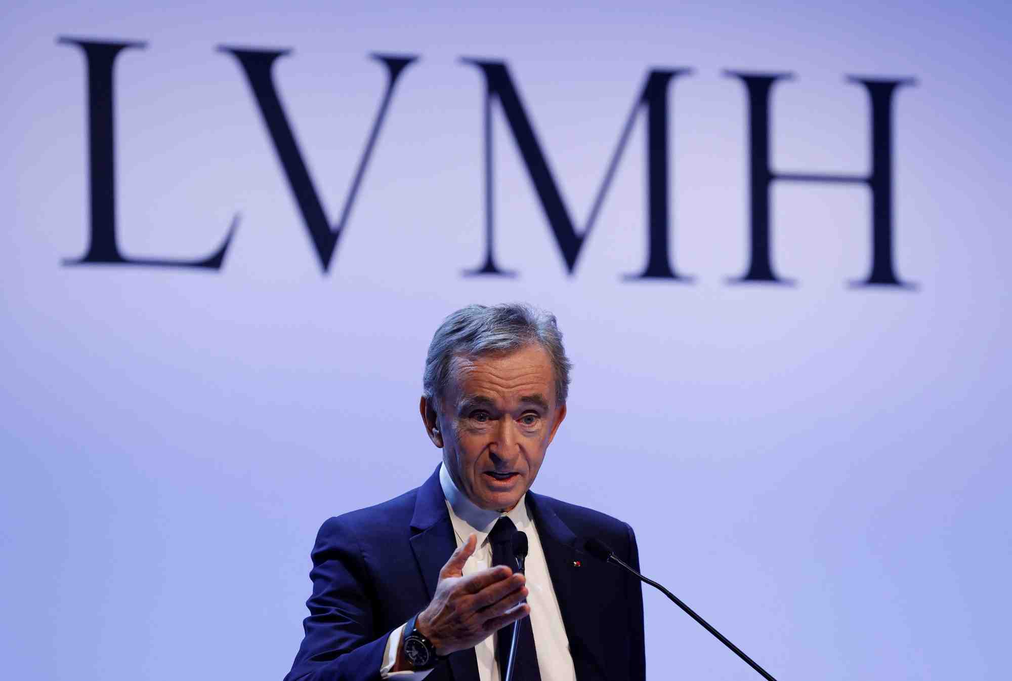 Accord de partenariat entre les holdings des familles arnault et lagardere