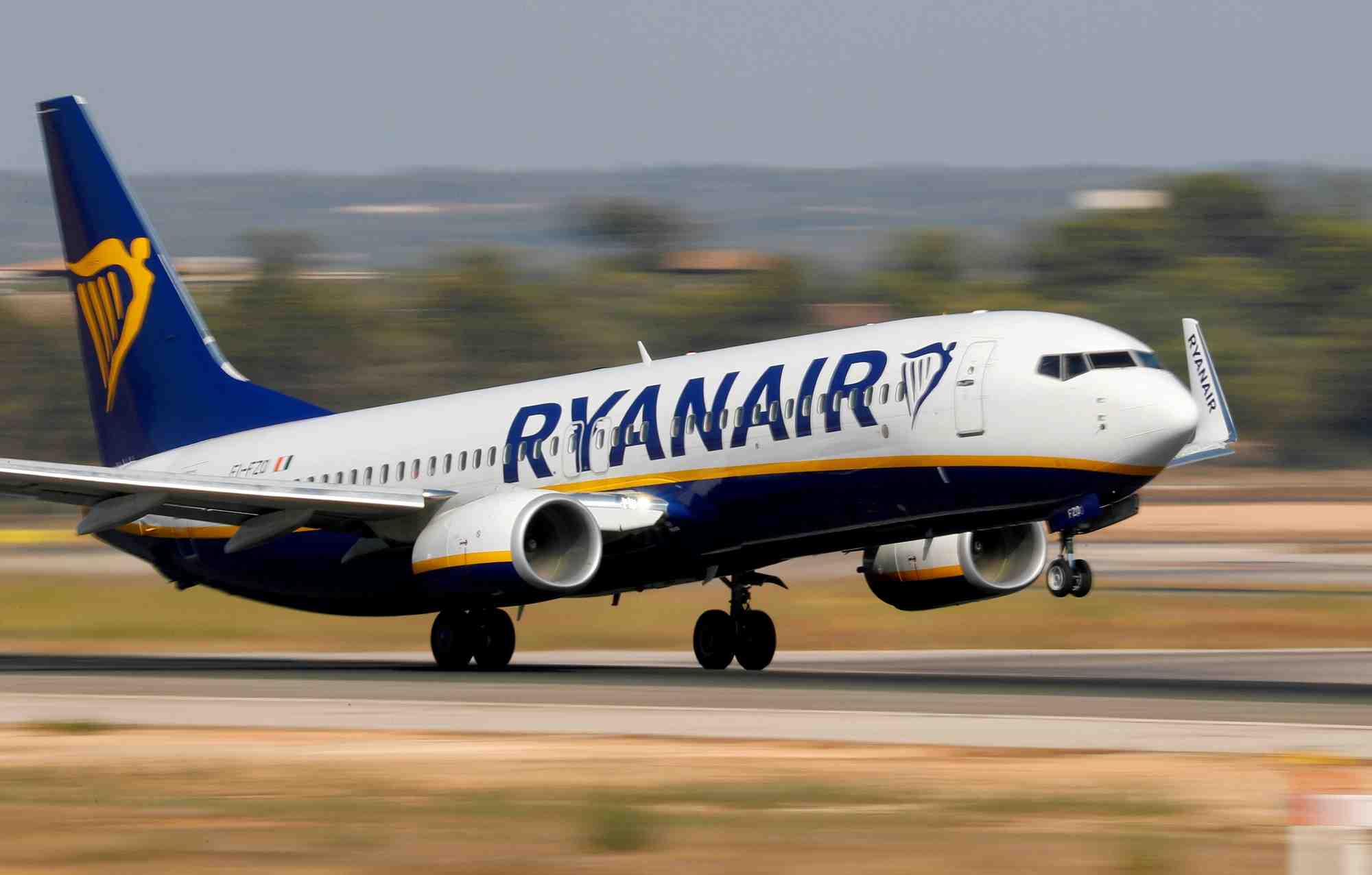 Ryanair releve sa prevision de trafic annuel, perte au t1 moins importante que prevu