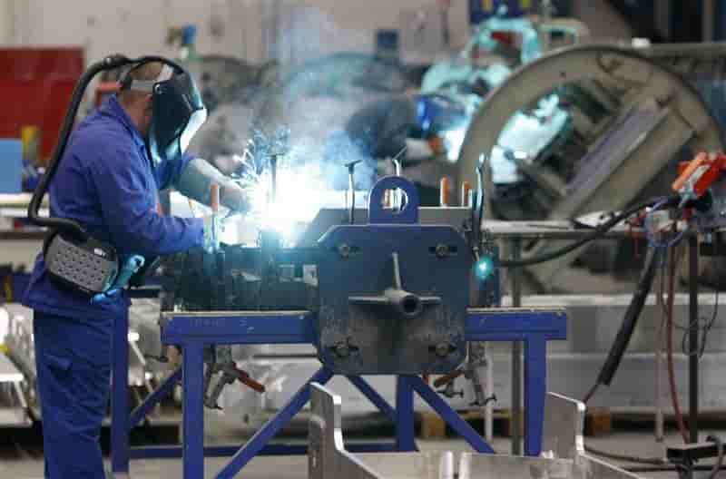 Redressement des commandes a l'industrie allemande en fevrier