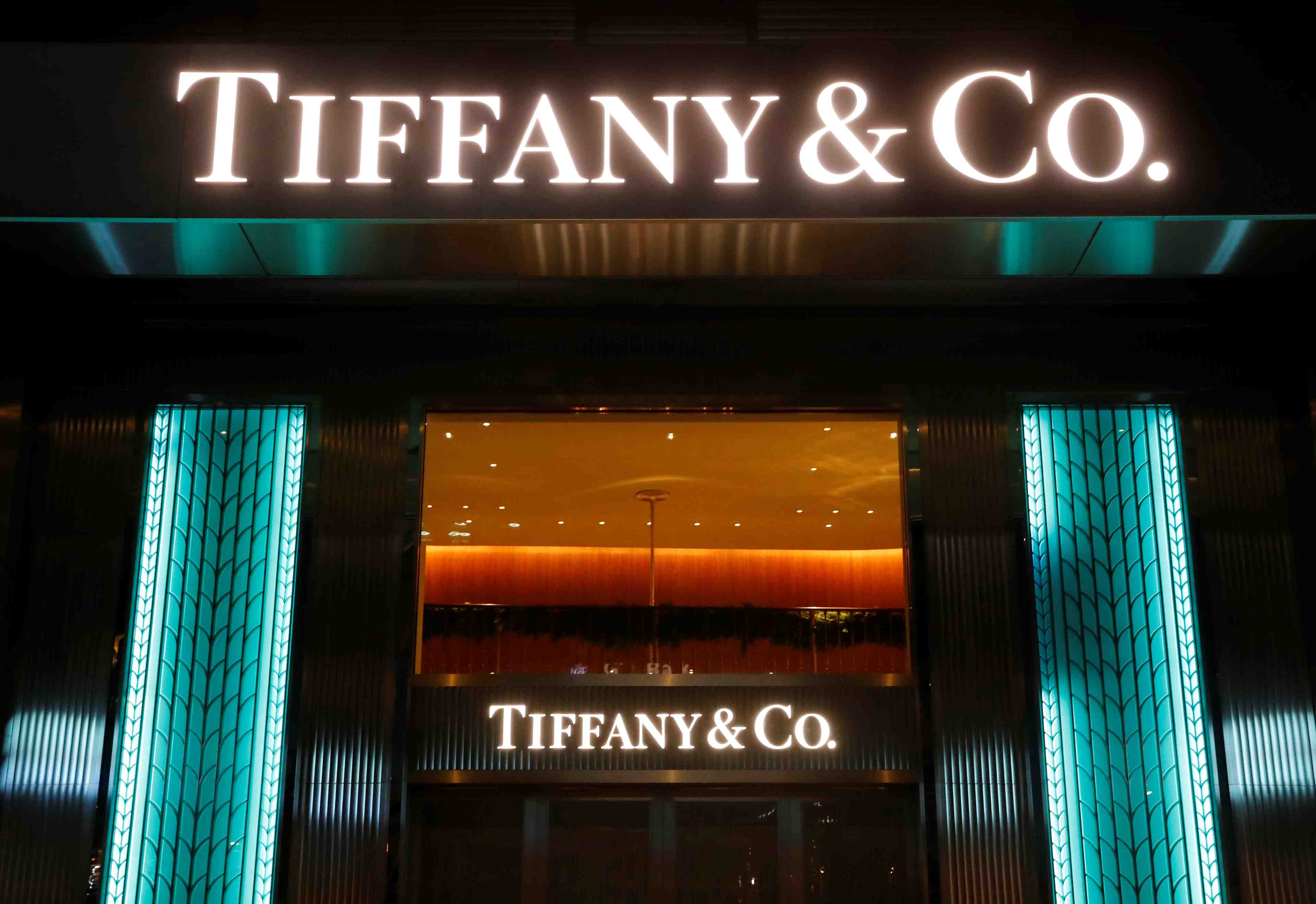 Tiffany prudent sur ses previsions, les ventes de noel ont decu