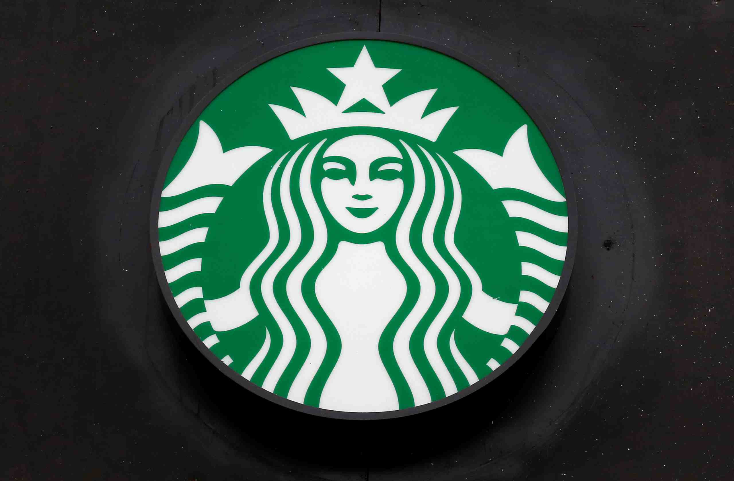 Starbucks fait une pause dans la publicite sur les reseaux sociaux