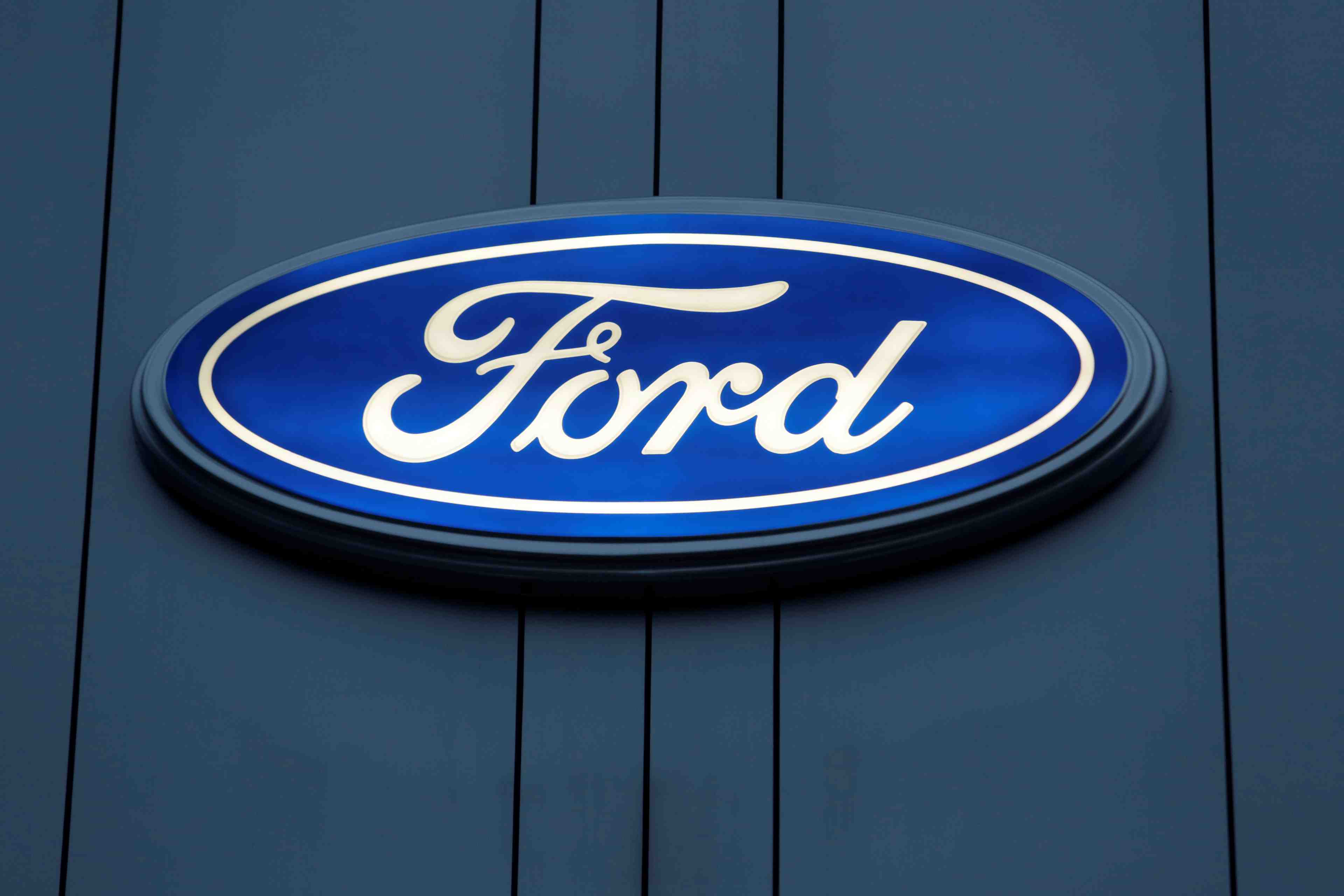 Ford renonce a vendre aux usa des vehicules construits en chine