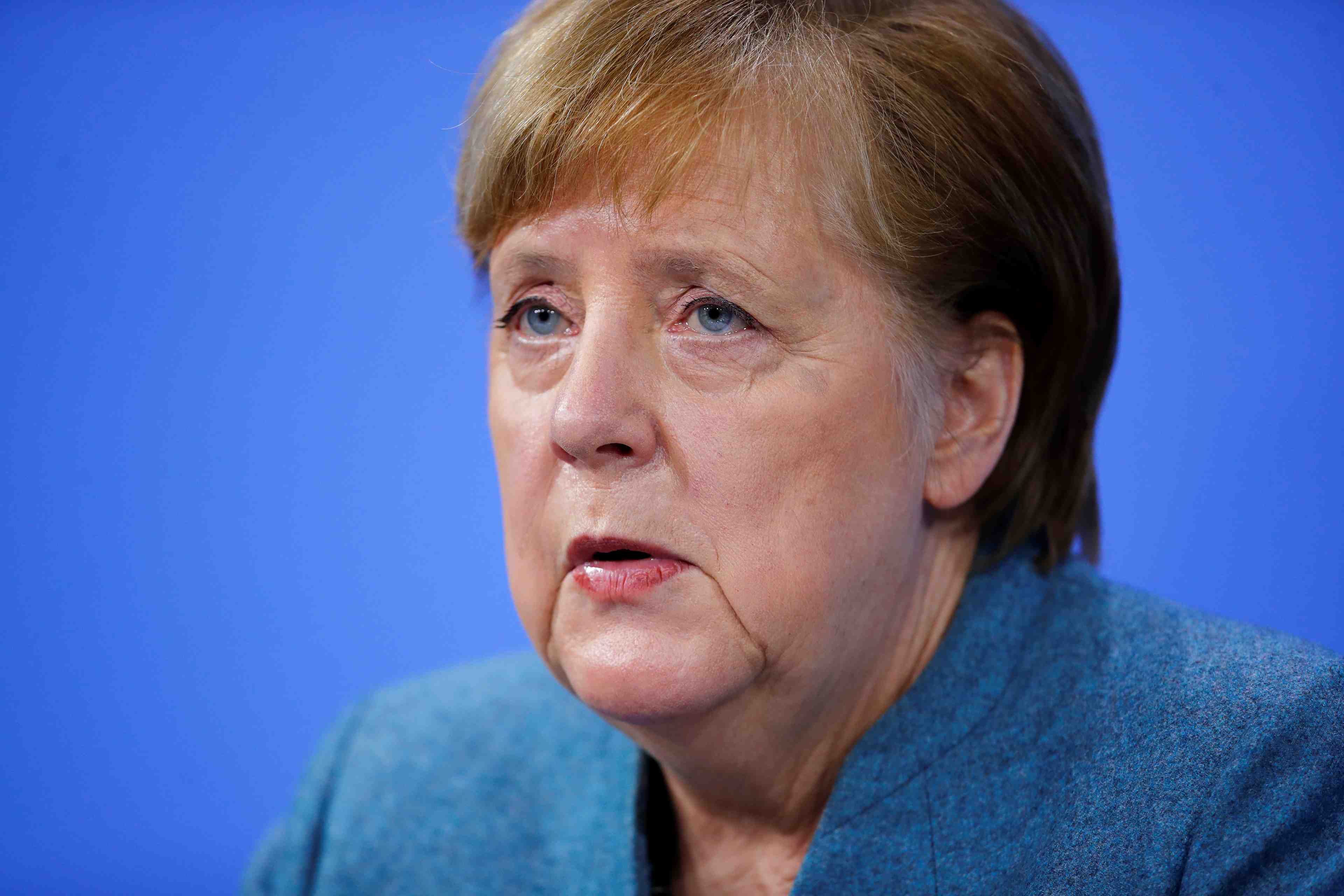 Coronavirus: merkel s'engage a proposer le vaccin a tous les allemands d'ici la fin de l'ete