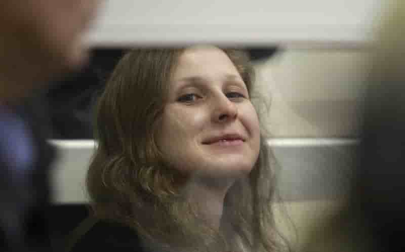 Maria Aliokhina, membre des "Pussy Riot", libérée en Russie
