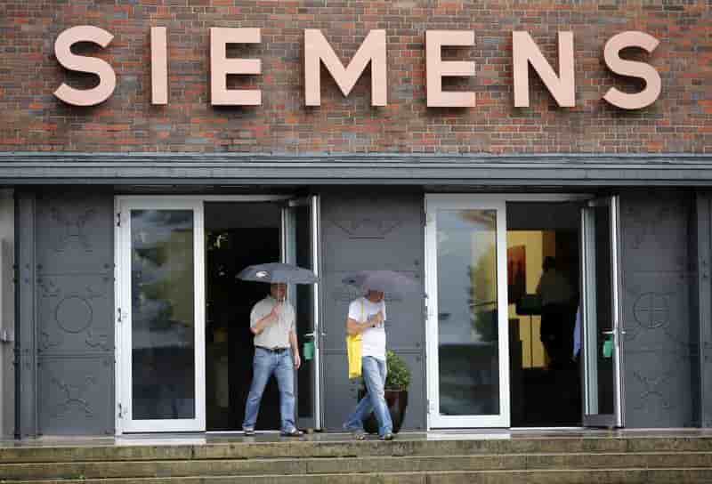 Charges en baisses et économies dopent le résultat de Siemens