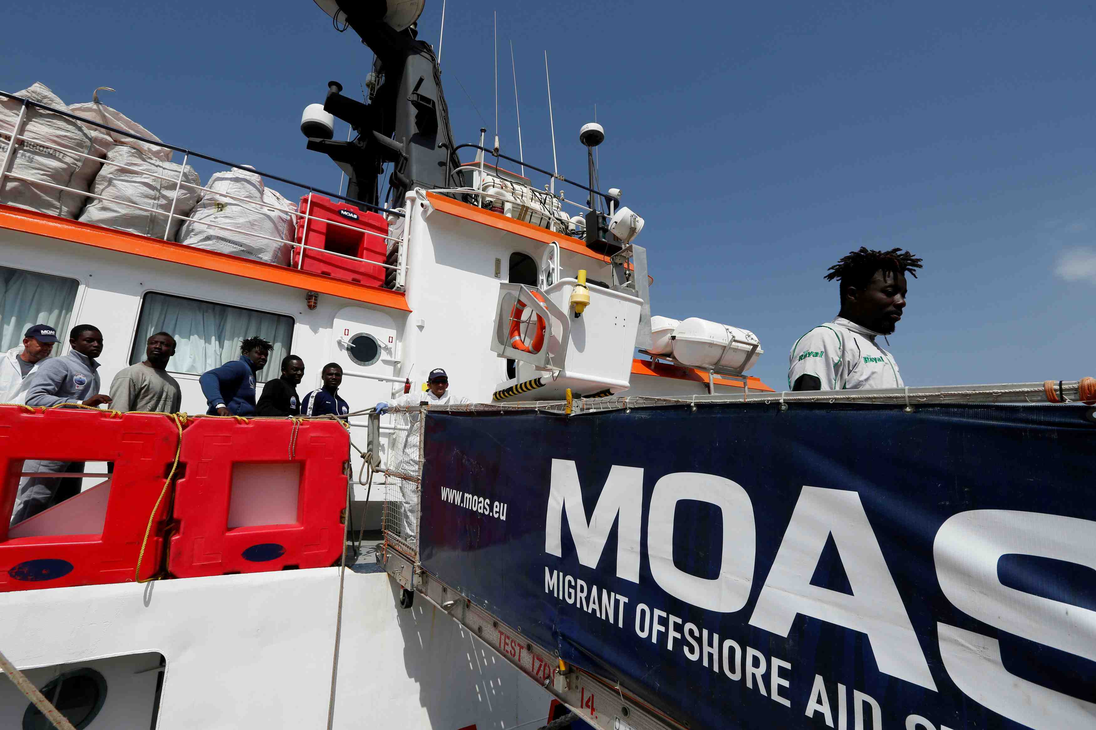 Moas suspend ses missions de sauvetage en mediterranee