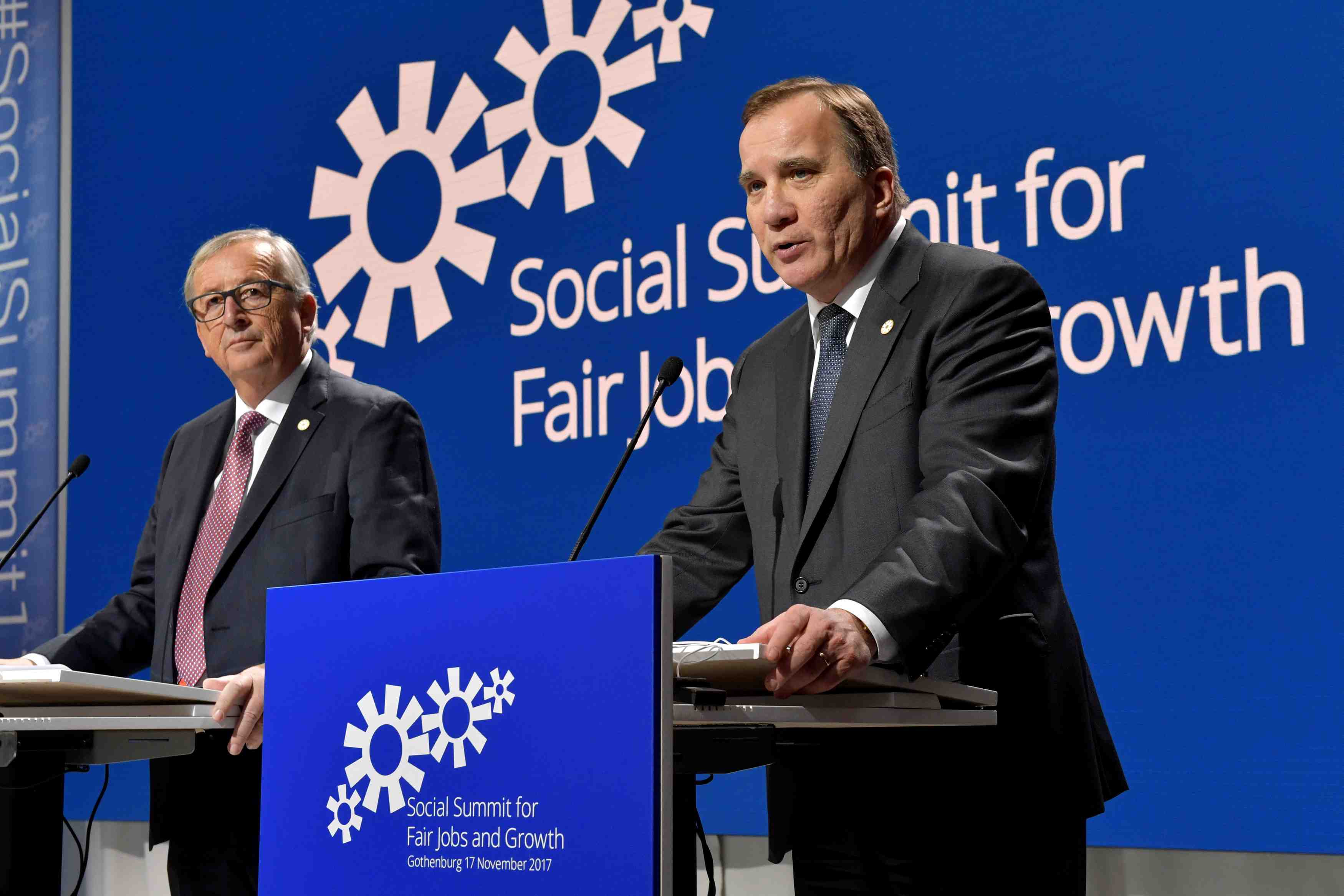 L'union europeenne proclame un "socle commun des droits sociaux"