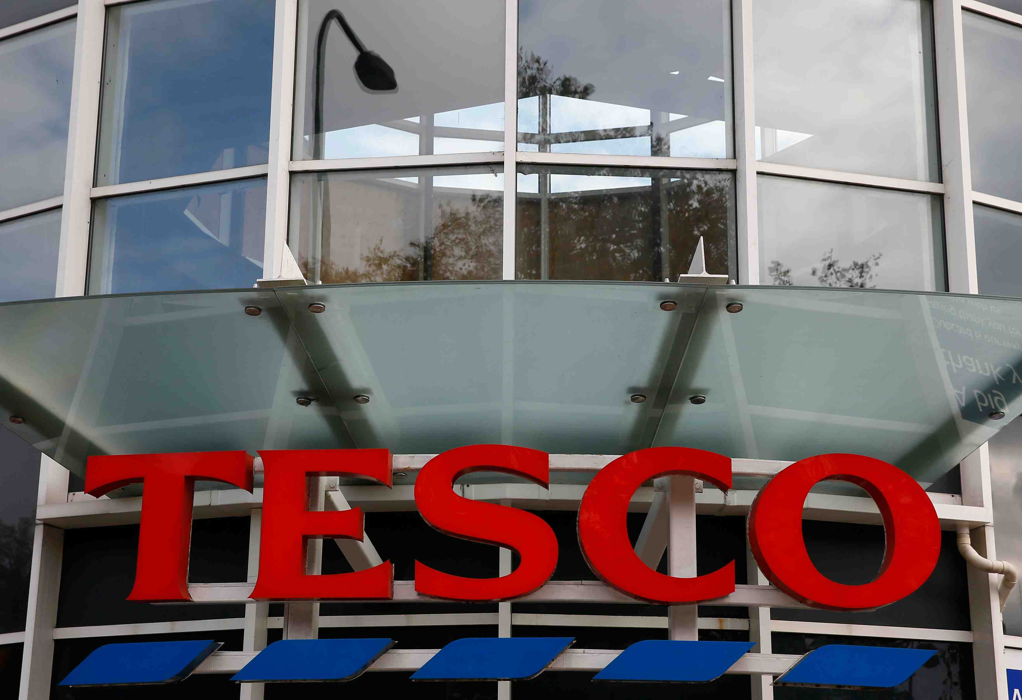 Coronavirus: tesco limite a 80 articles maximum les achats en ligne