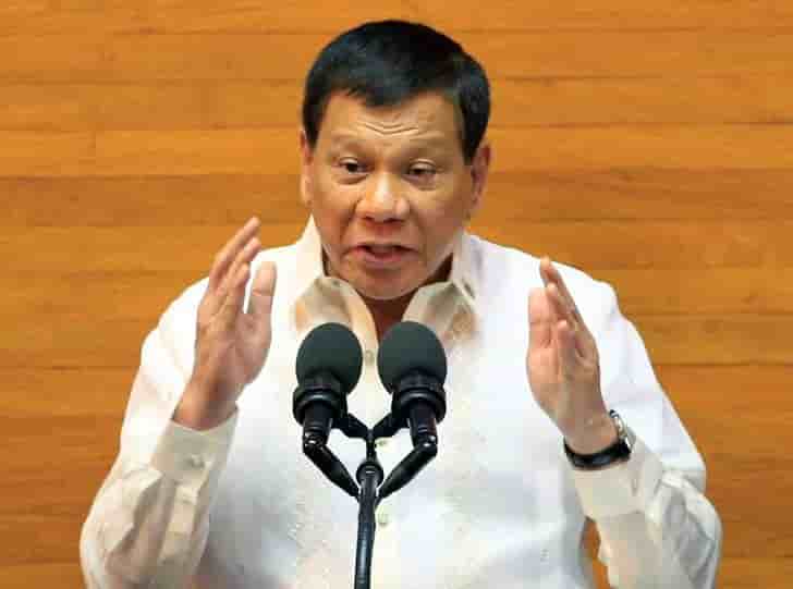 Duterte veut 20.000 soldats de plus, face aux rebelles