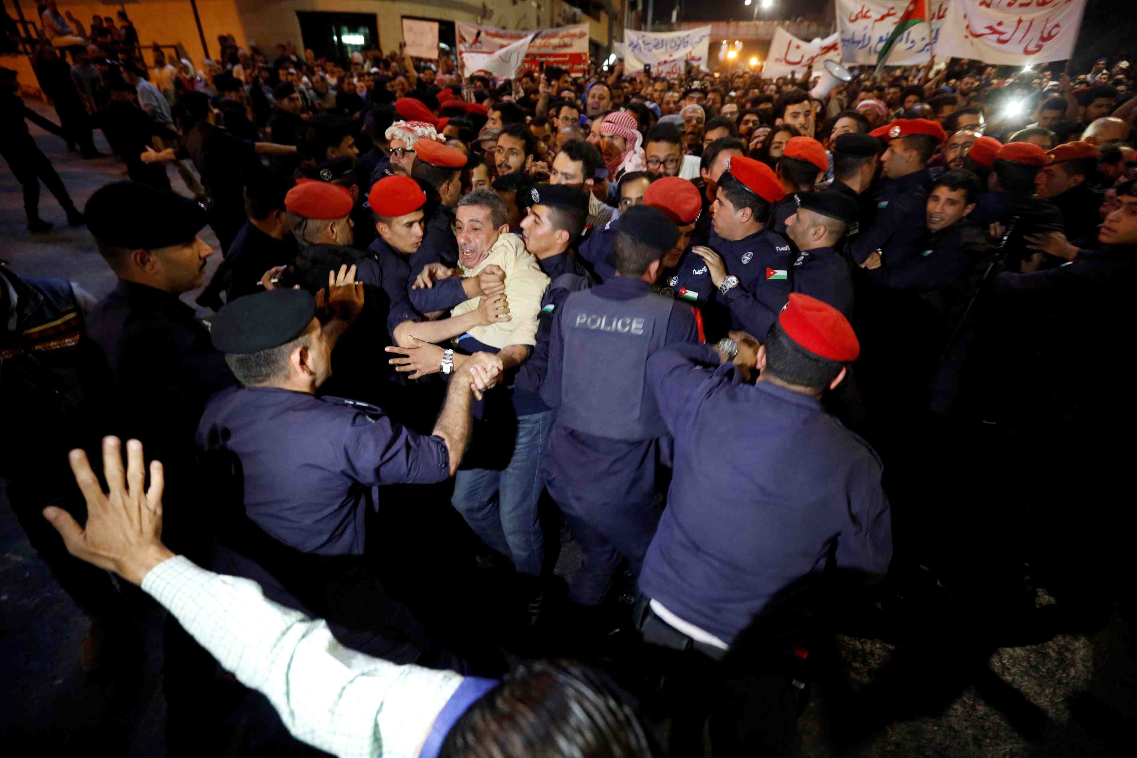 Greve en jordanie malgre le changement de premier ministre