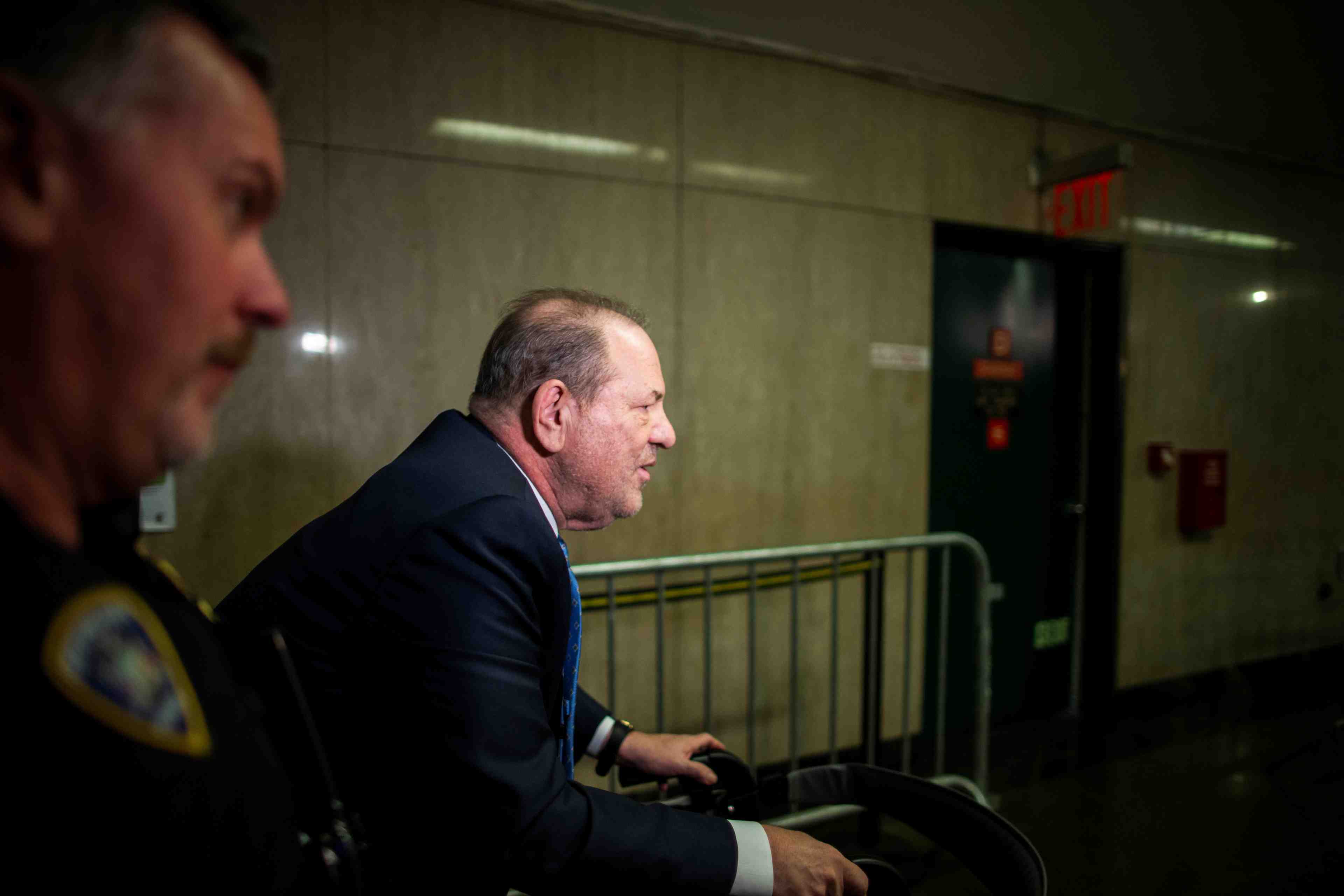 Harvey weinstein reconnu coupable d'agression sexuelle et de viol