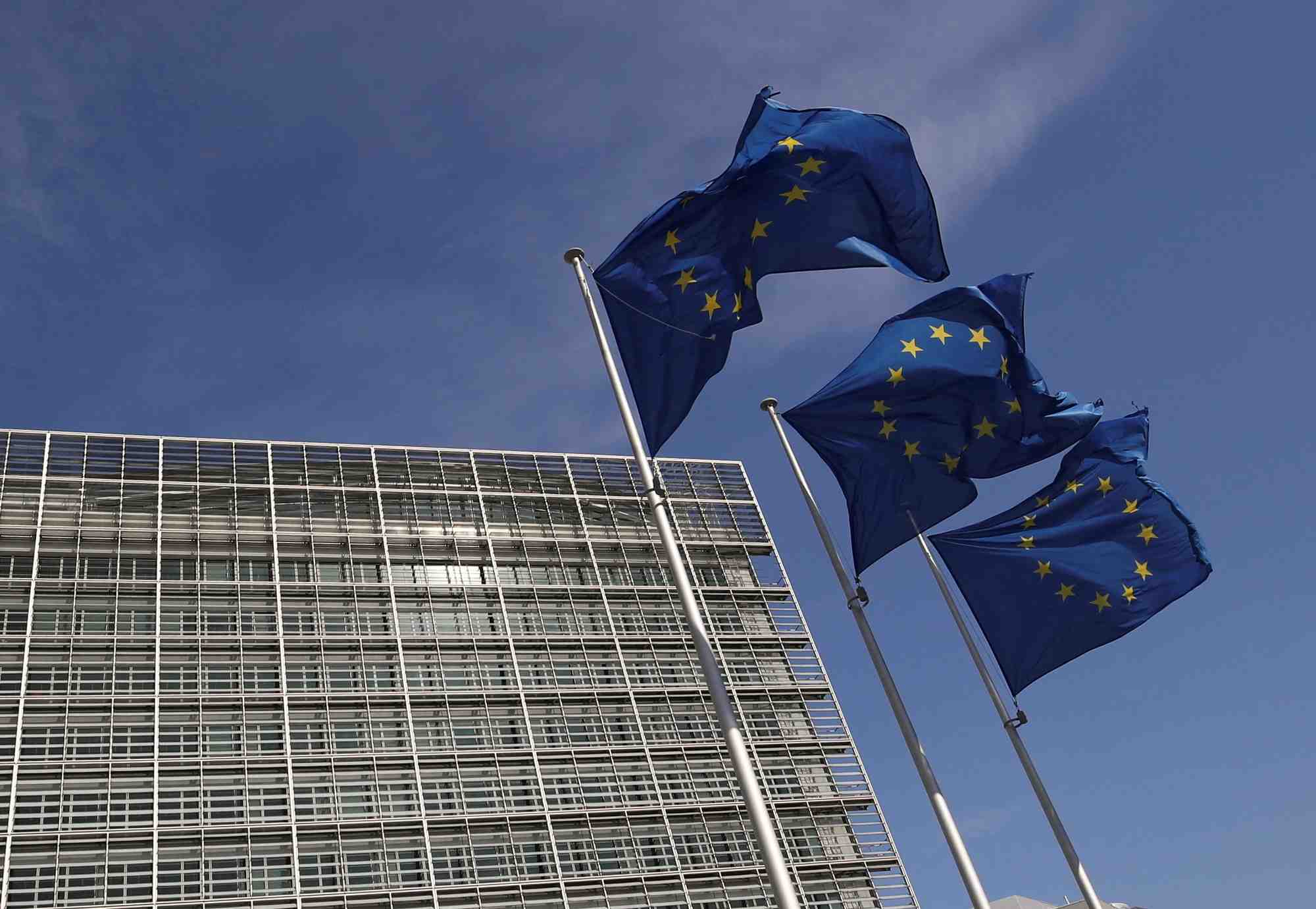 La commission europeenne travaille sur une proposition d'emprunt commun pour soutenir l'ukraine