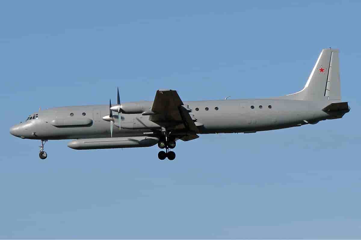 Iliouchine Il-20, avion russe, transport militaire,