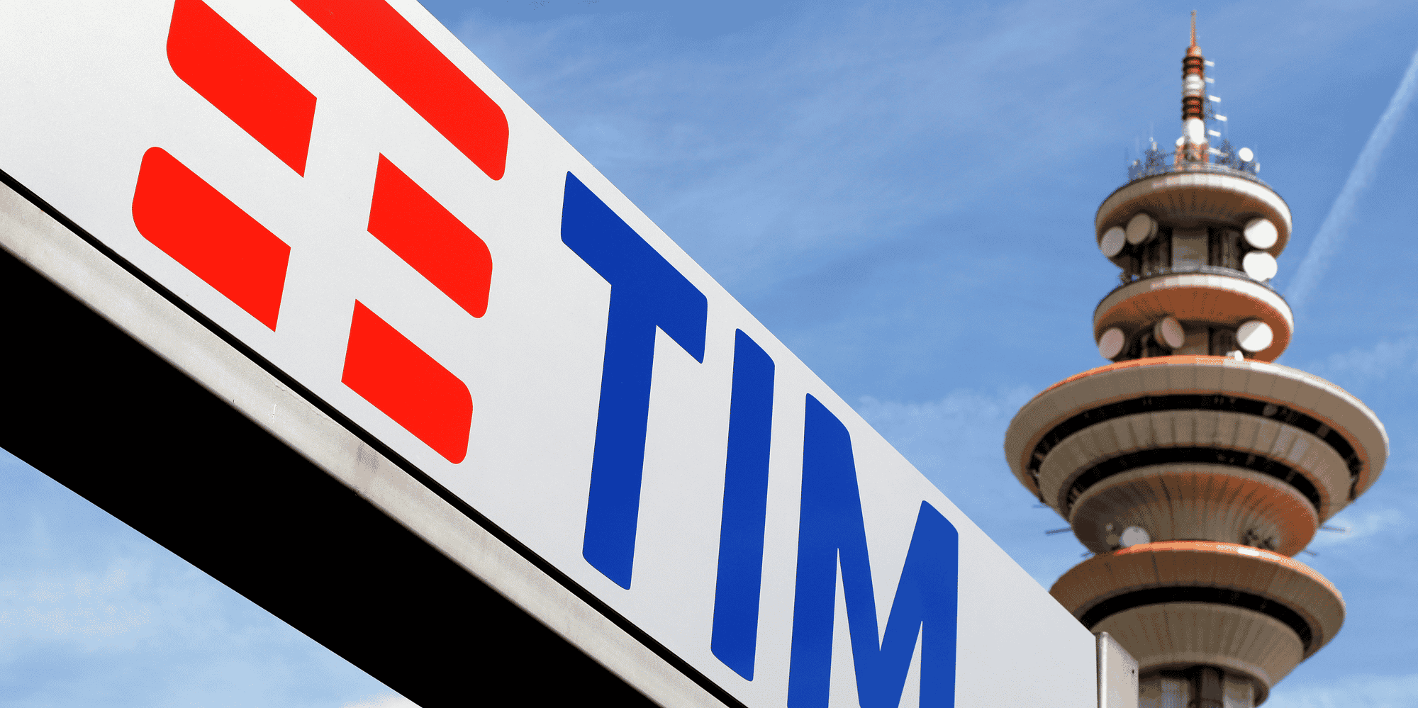 Agé de 70 ans, Salvatore Rossi a été de mai 2013 à mai dernier directeur général de la Banque centrale d'Italie et président de l'autorité de tutelle du secteur de l'assurance dans la péninsule.