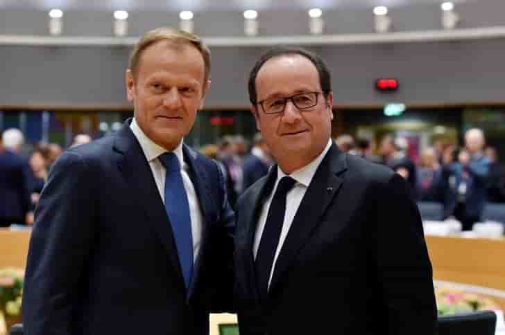 Hollande fait du second tour un vote sur l'europe