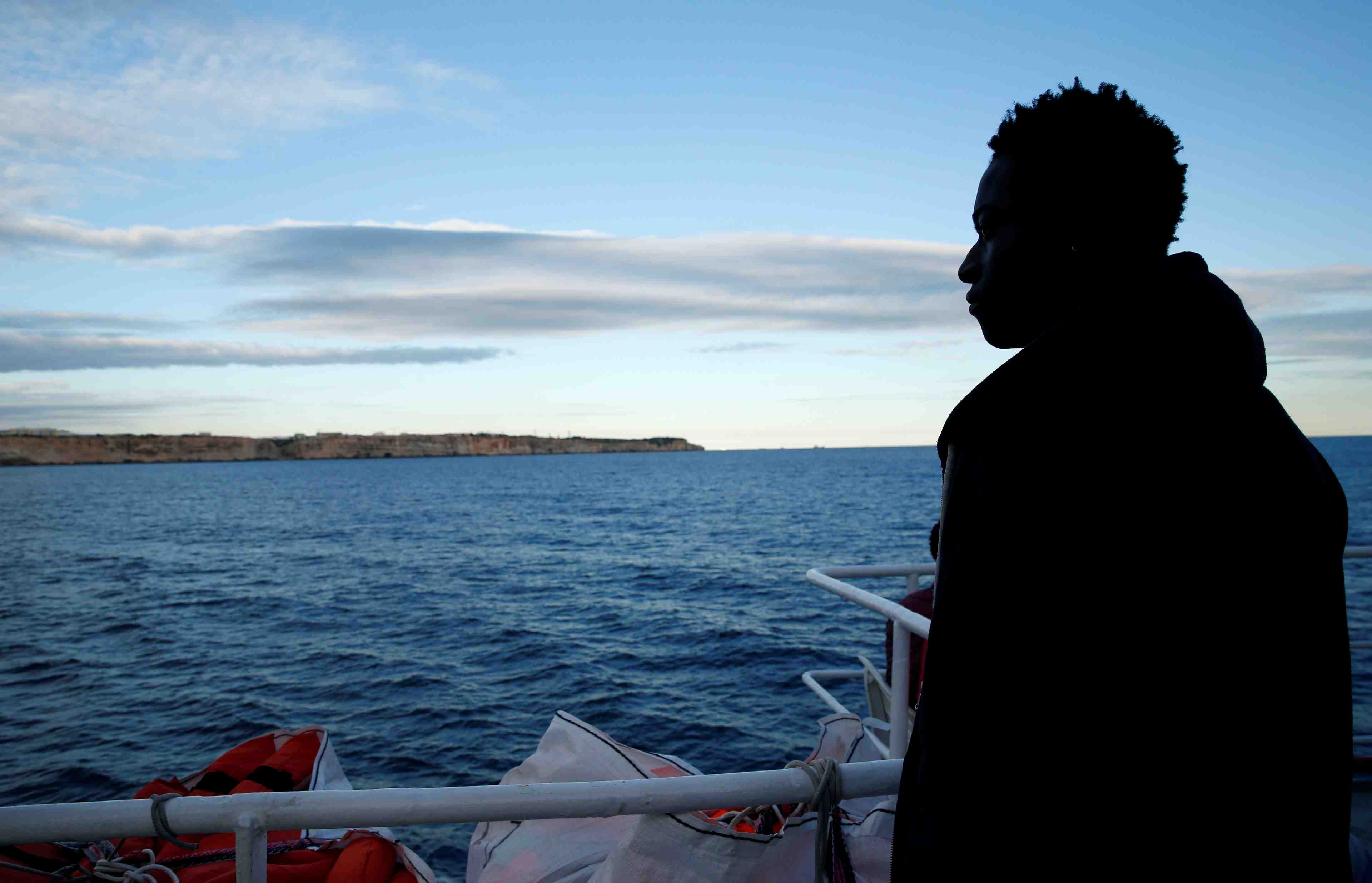 Malte autorise 49 migrants a accoster apres accord avec huit pays