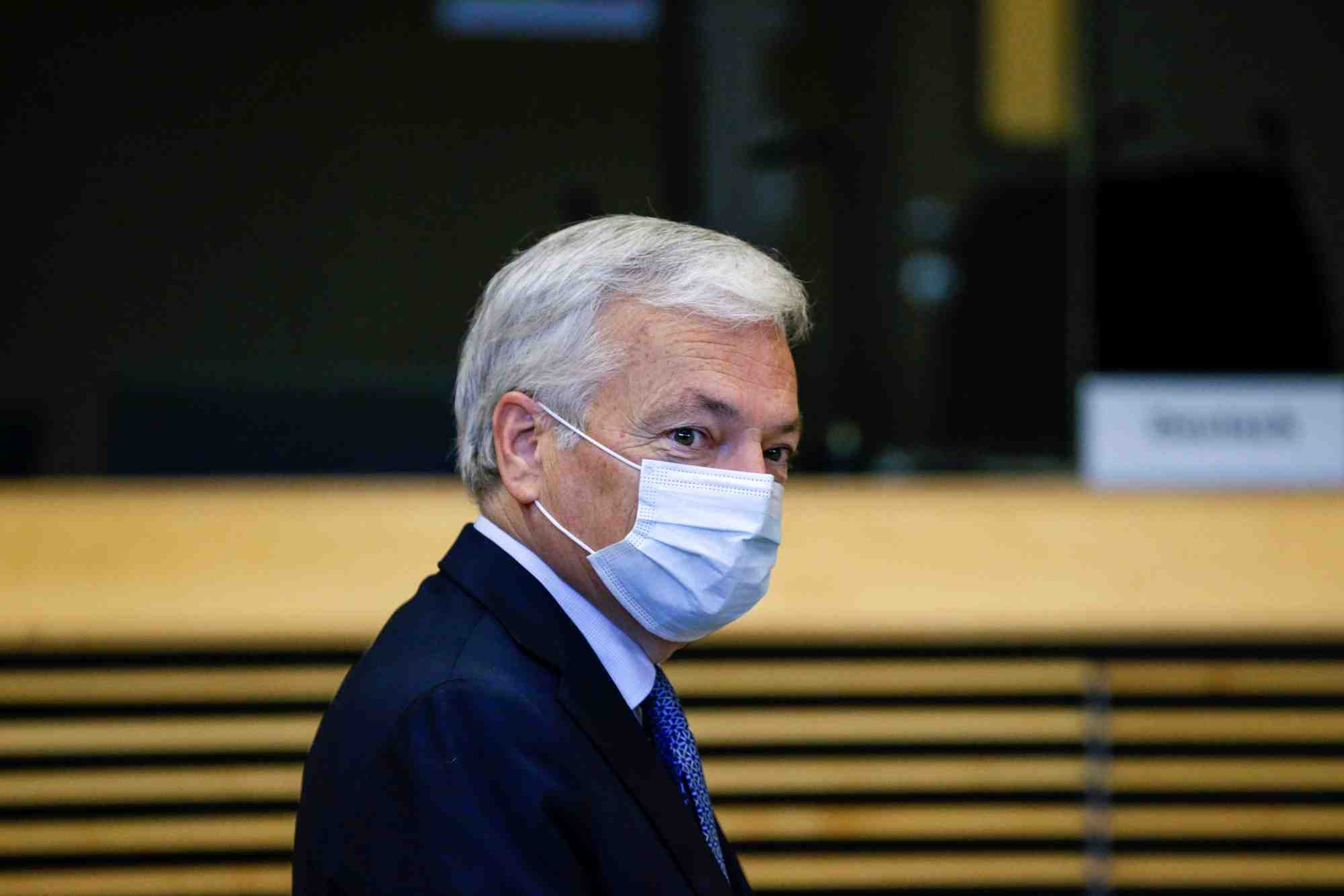 Le commissaire europeen charge de la justice, didier reynders, arrive a une reunion du college des commissaires a bruxelles