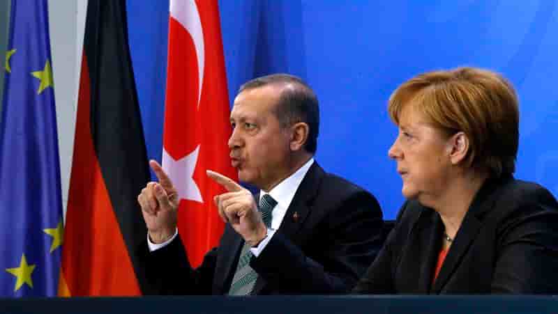 Angela Merkel reste réticente à l'adhésion de la Turquie à l'UE