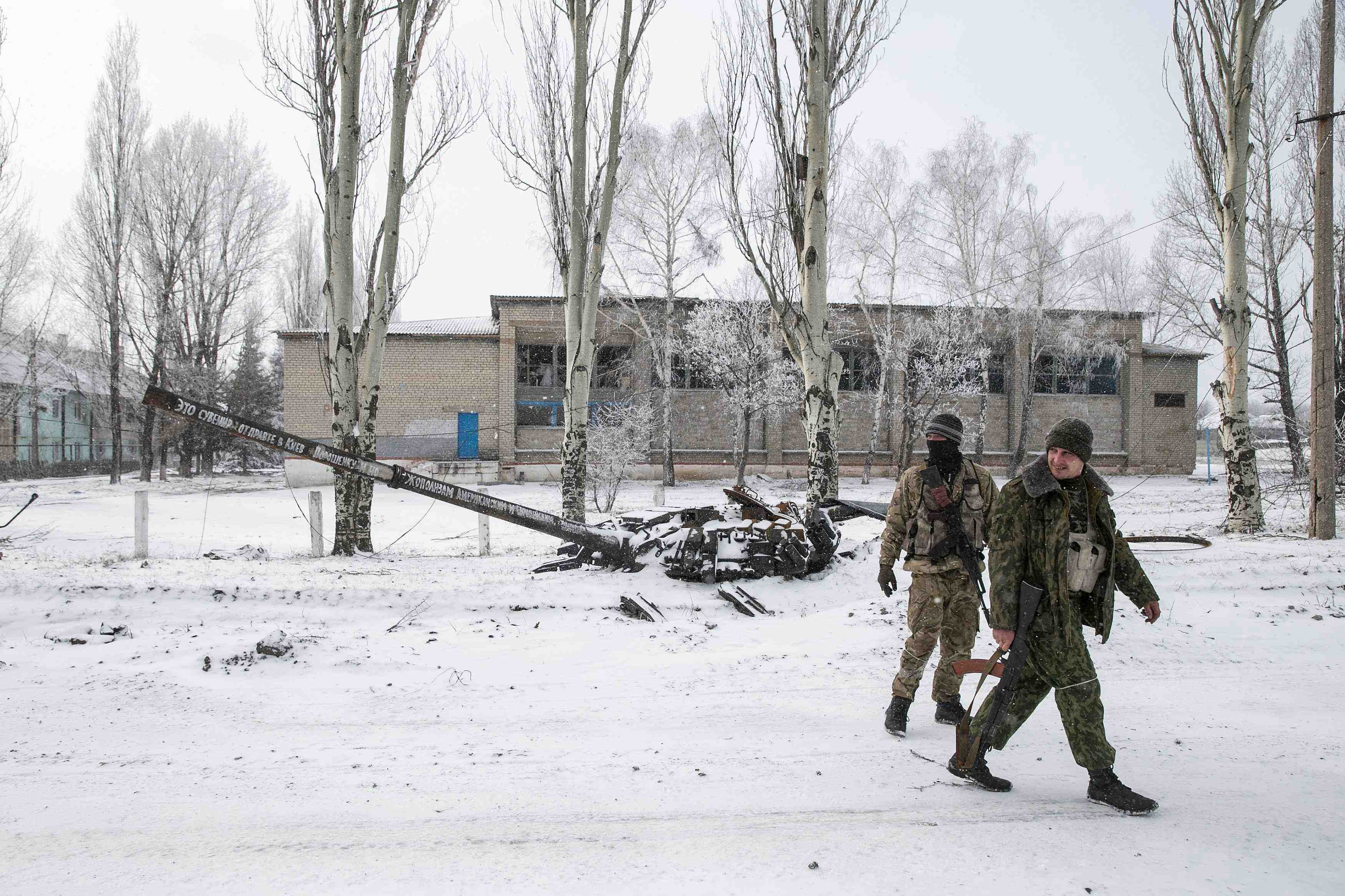 Les separatistes de l’est ukrainien refusent de cesser les combats a debaltseve