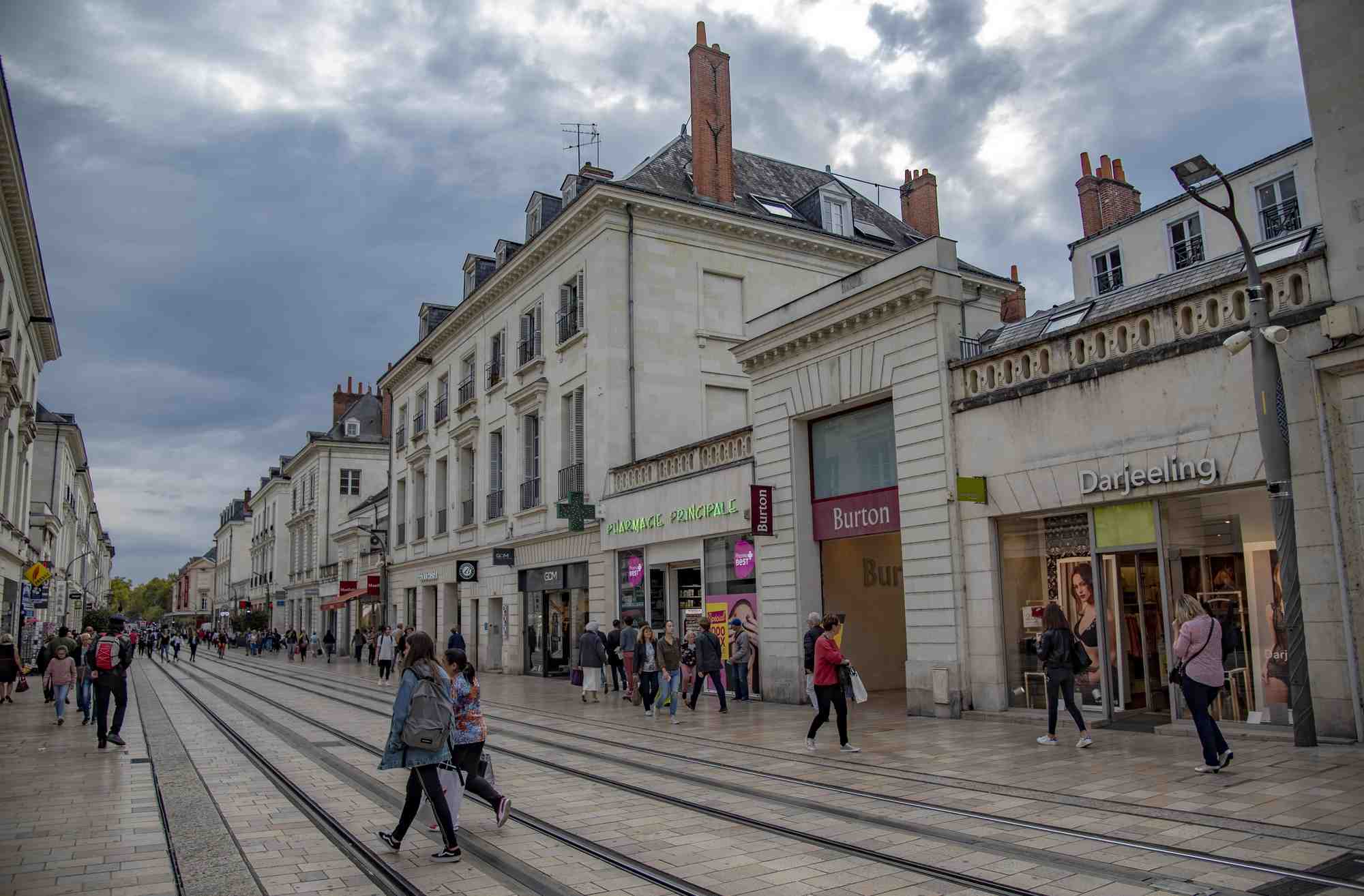 Avec la crise du Covid 19, la nécessité pour les commerces de disposer à l'avenir d'un miroir digital s'est imposée à Tours.