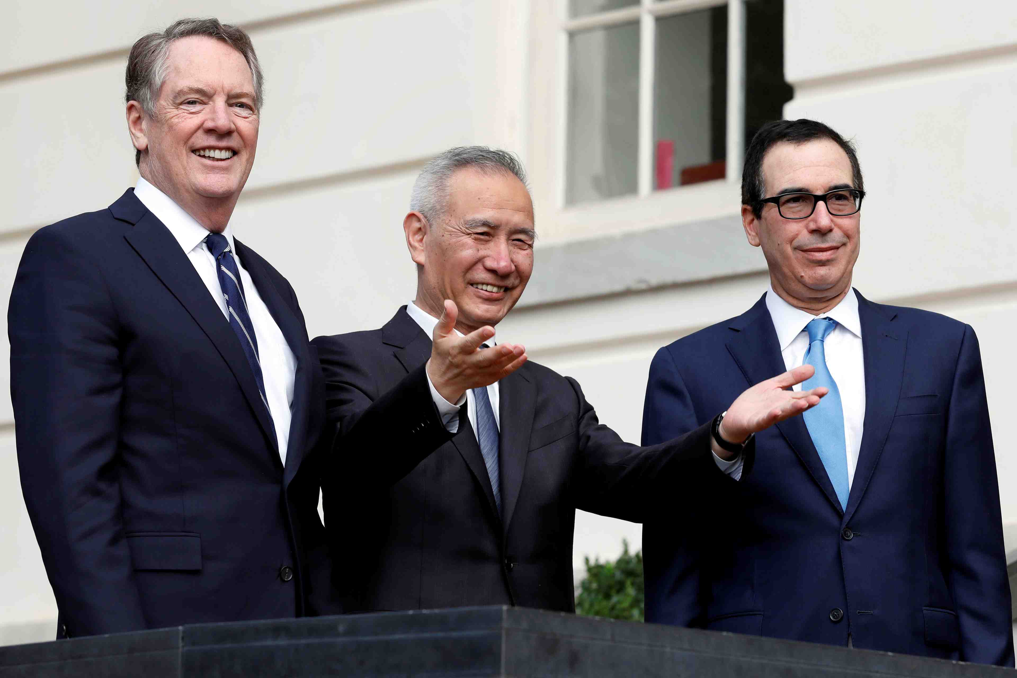 Commerce: pekin confirme des avancees avec washington