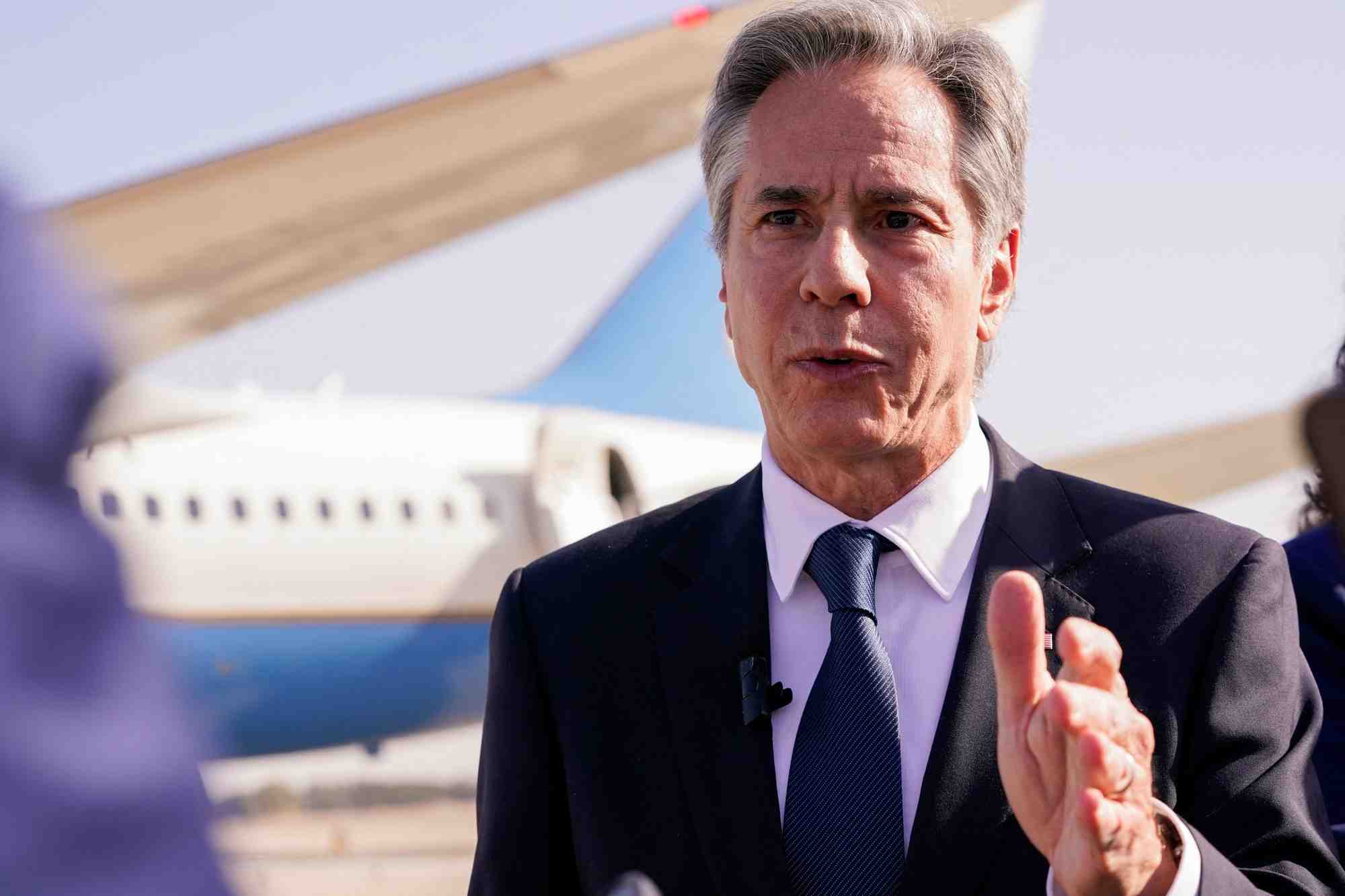 Le secretaire d'etat americain antony blinken a l'aeroport international ben gurion, a tel aviv