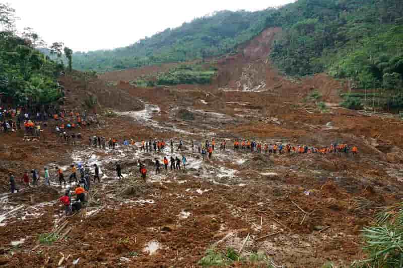 Glissement de terrain meurtrier en Indonésie