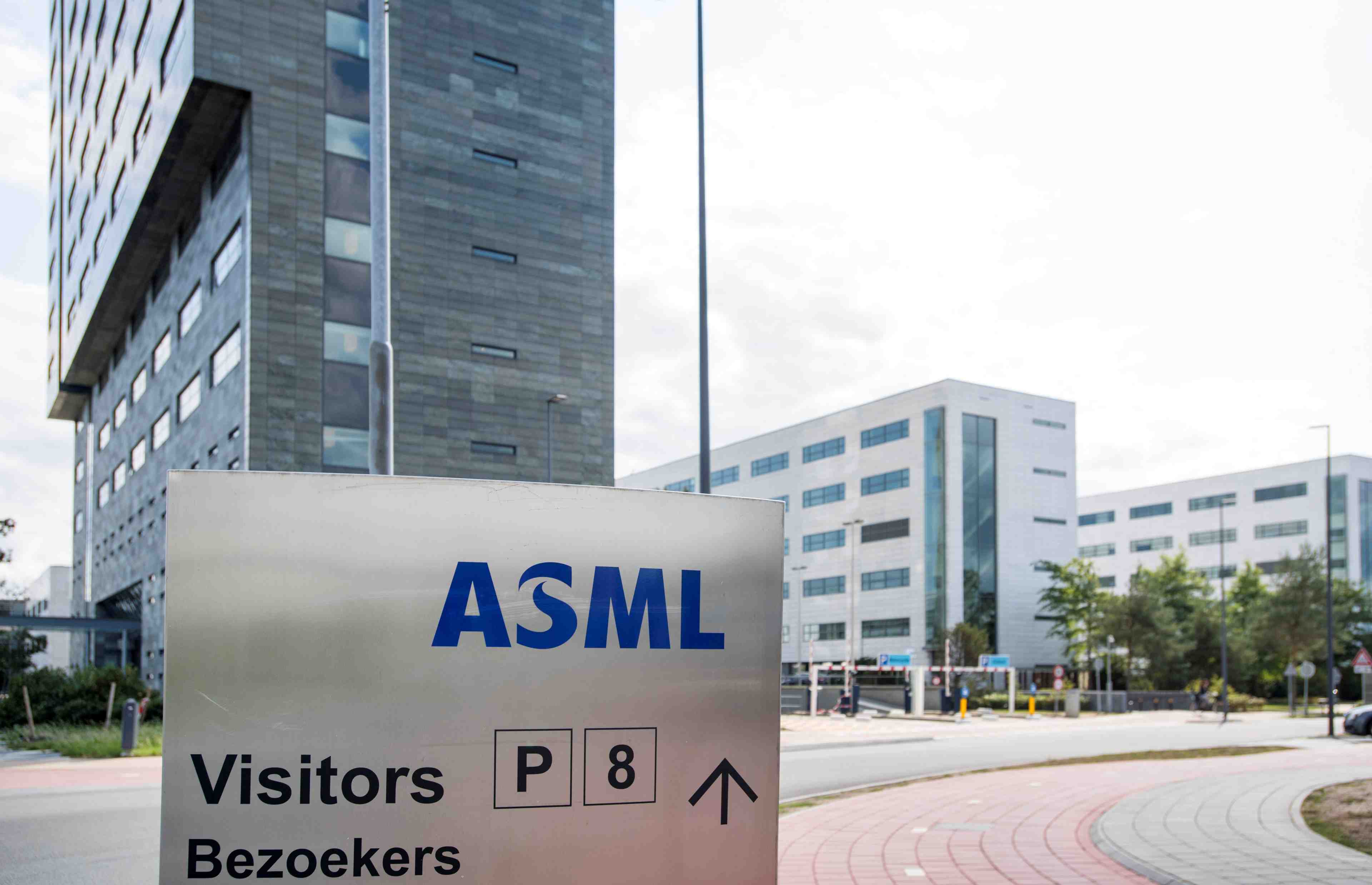 Asml: benefice du 3e trimestre legerement superieur aux attentes