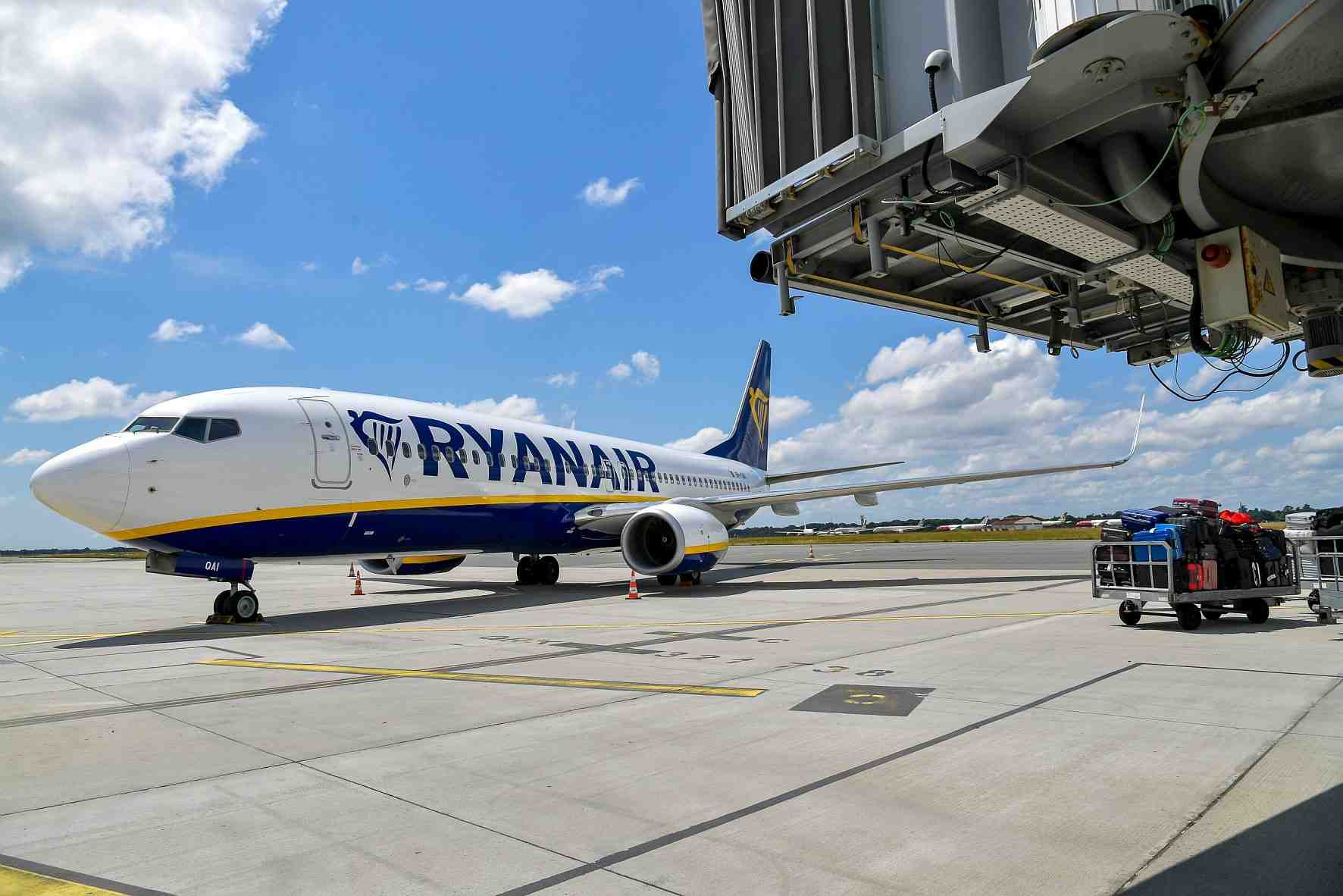 La compagnie aérienne a annoncé une réduction de 13% de sa capacité en France pour l'hiver 2025 et l'interruption de la desserte de trois aéroports dont Brive et Bergerac.