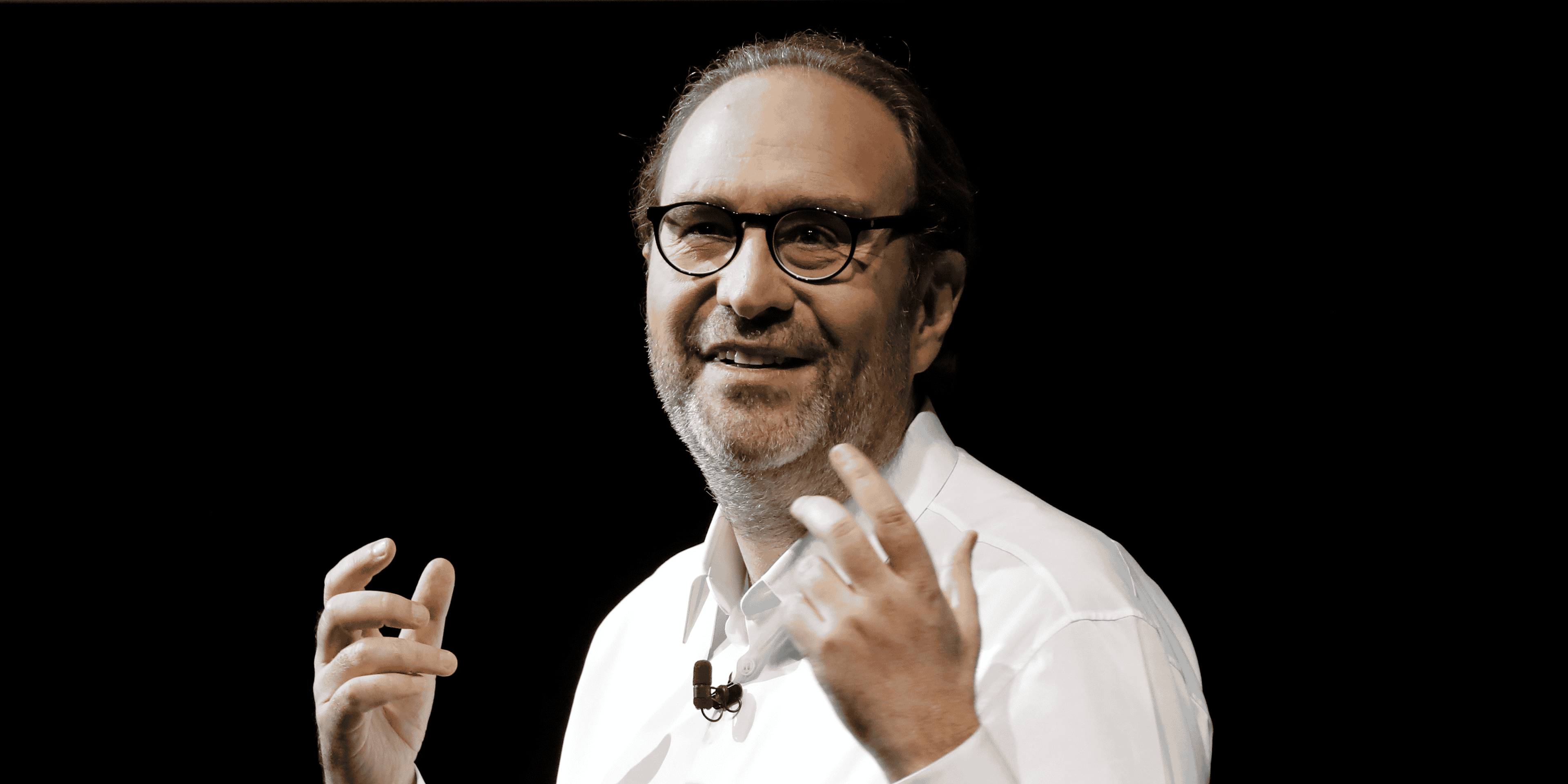 Xavier niel lance une freebox de luxe et releve ses prix