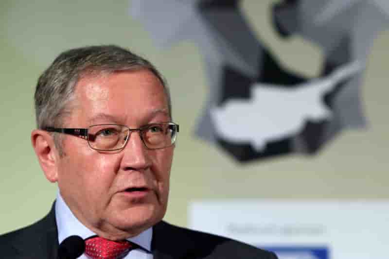 Regling prone un budget pour l'aide aux etats en crise