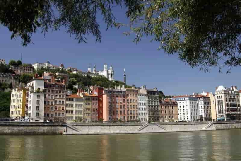 Hausse de 0,3% des prix des logements anciens au 1er trimestre
