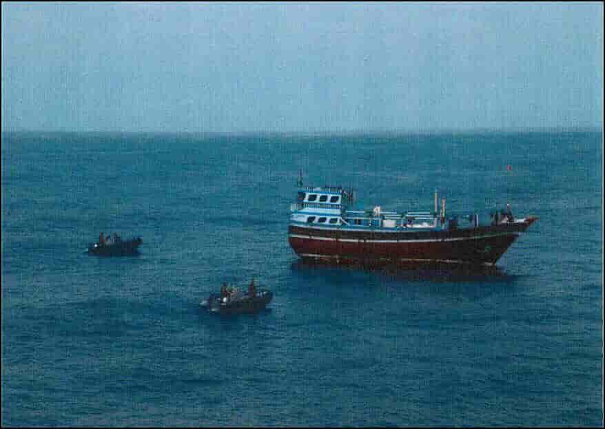 Un bateau iranien transportant des armes arraisonne en mer d'oman