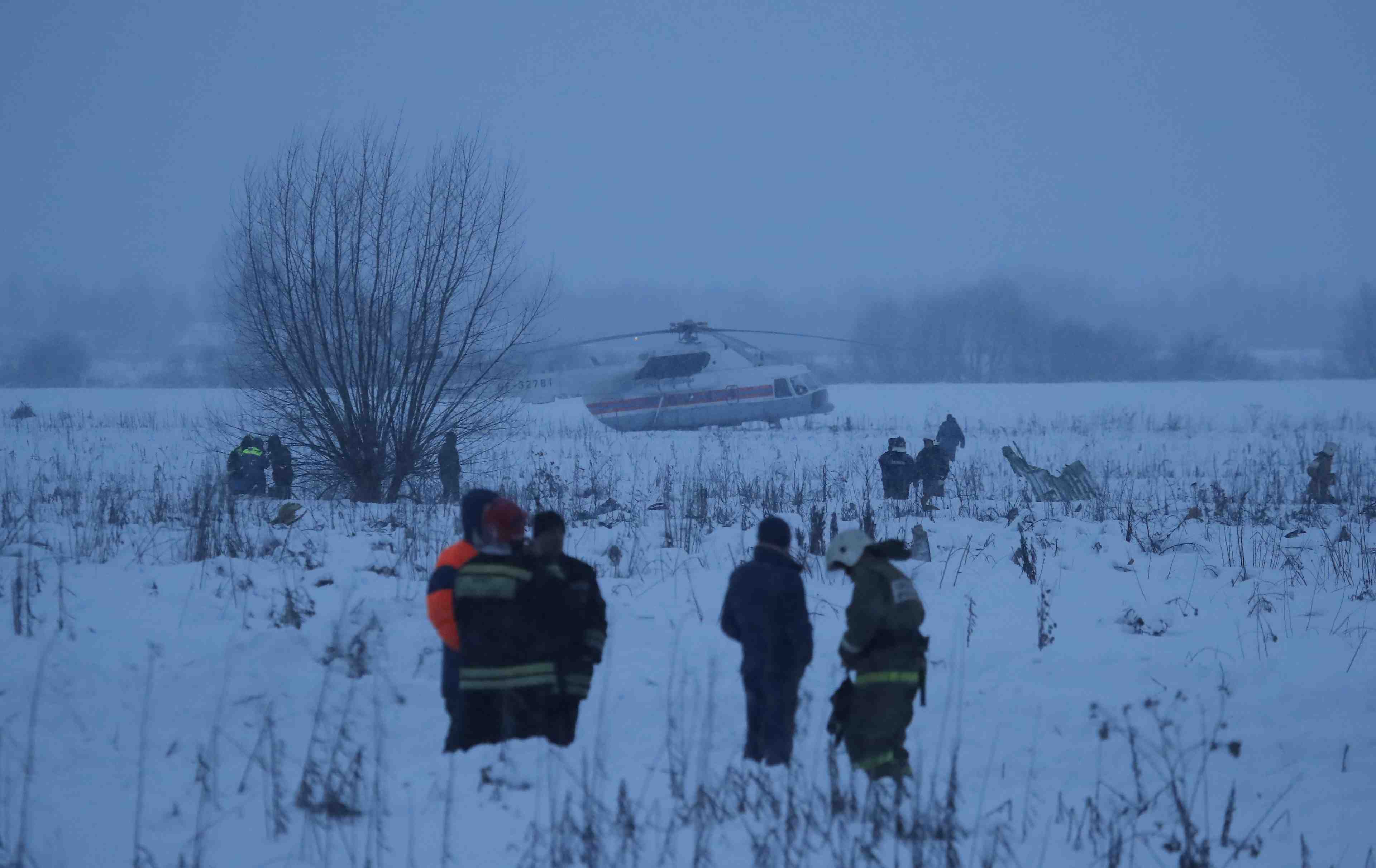 Les autorites cherchent les corps des victimes de l'avion russe