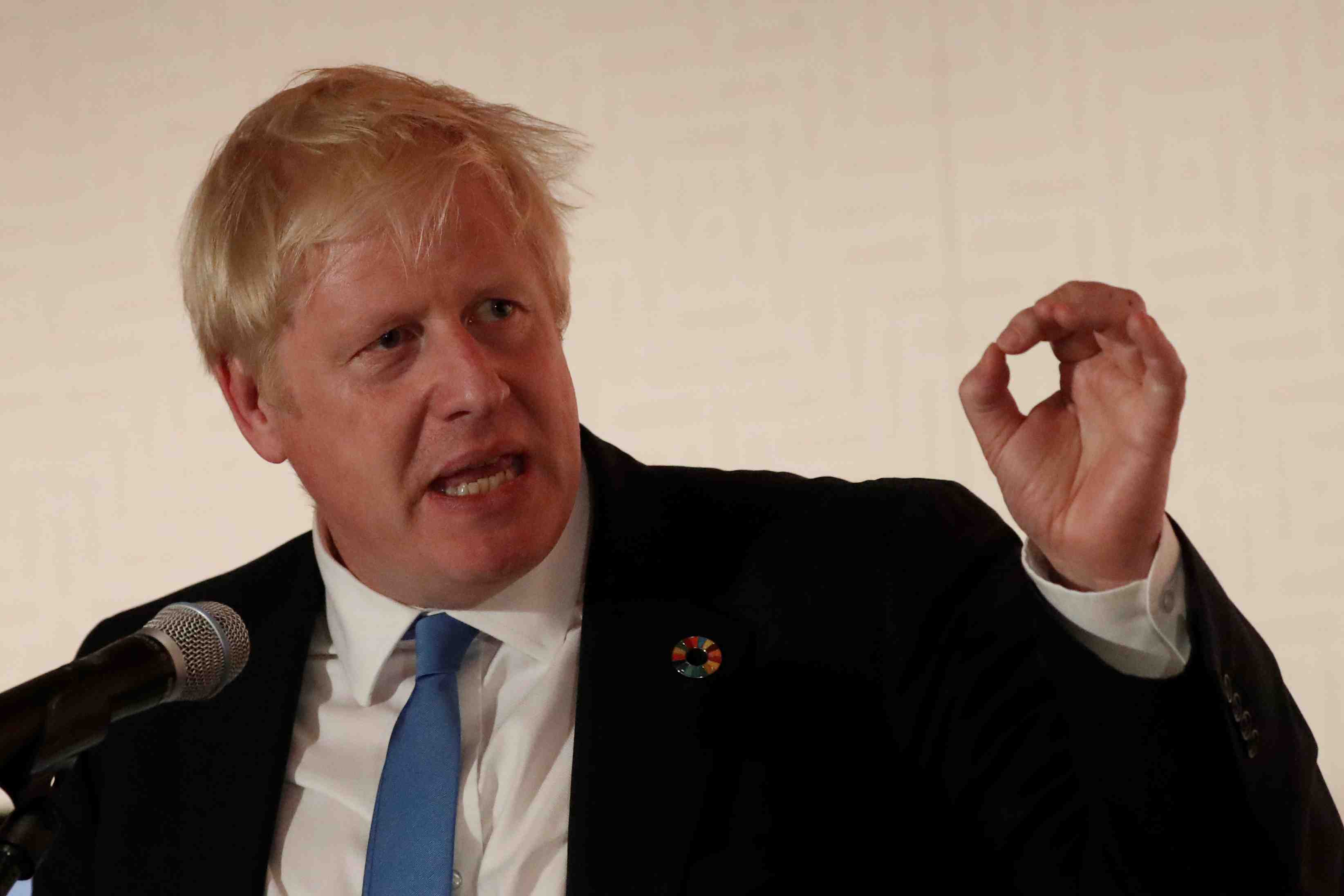 Johnson exclut de demissionner si la cour supreme juge qu'il a menti a la reine
