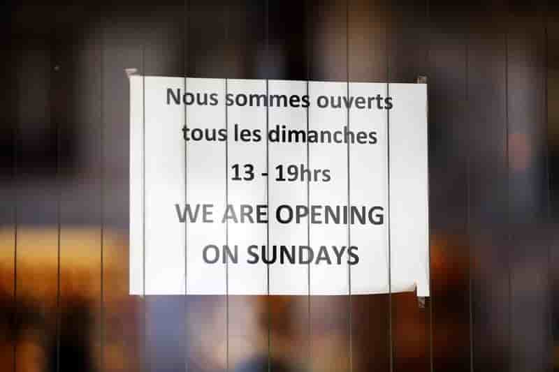 120 enseignes autorisees a ouvrir le dimanche fin juillet