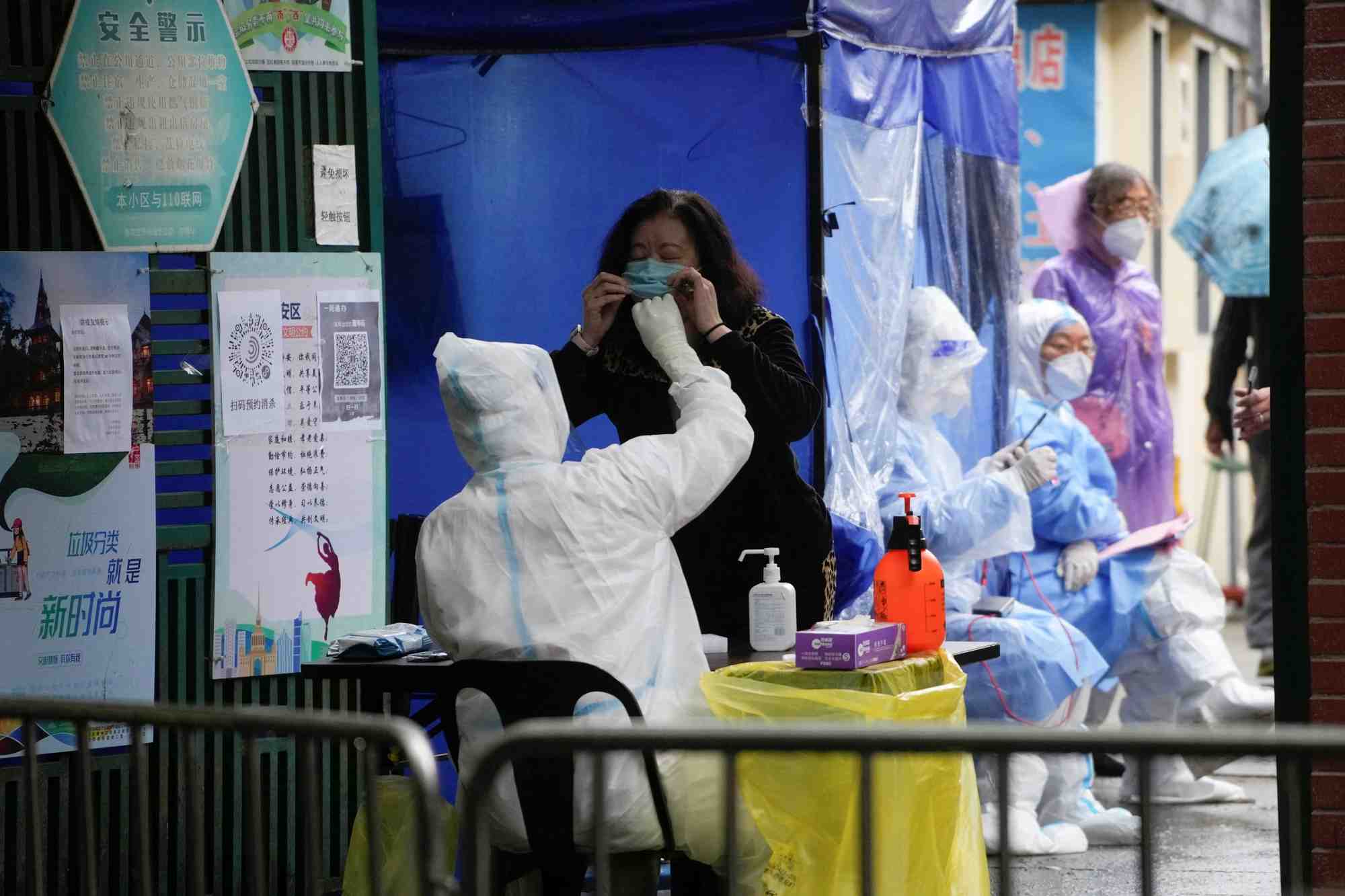 Coronavirus: shanghai espere entamer bientot la levee des restrictions