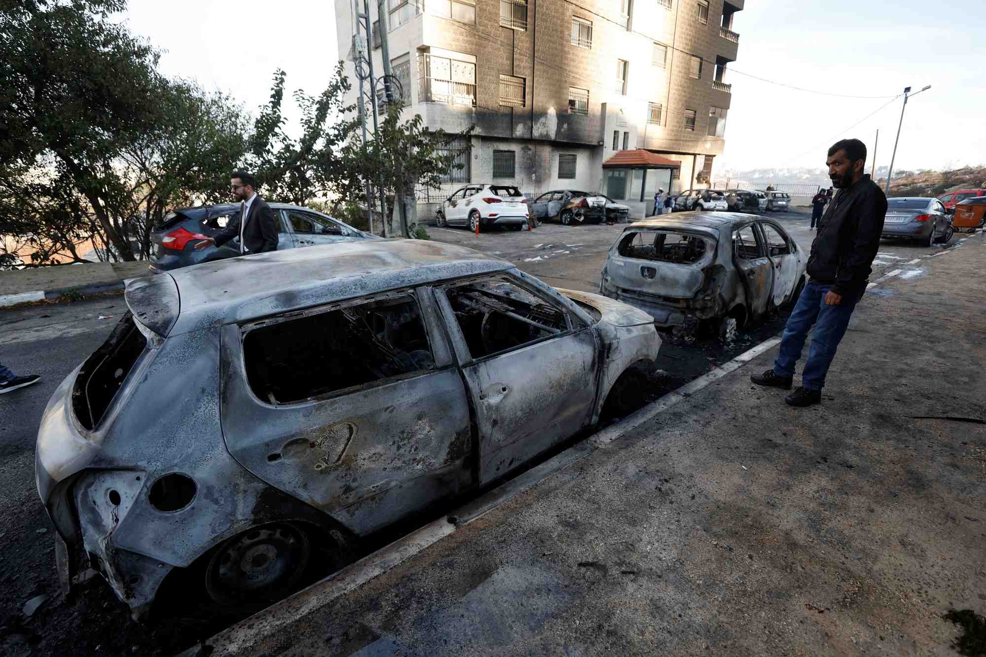Consequences d'une attaque de colons israeliens dans la ville d'al-bireh