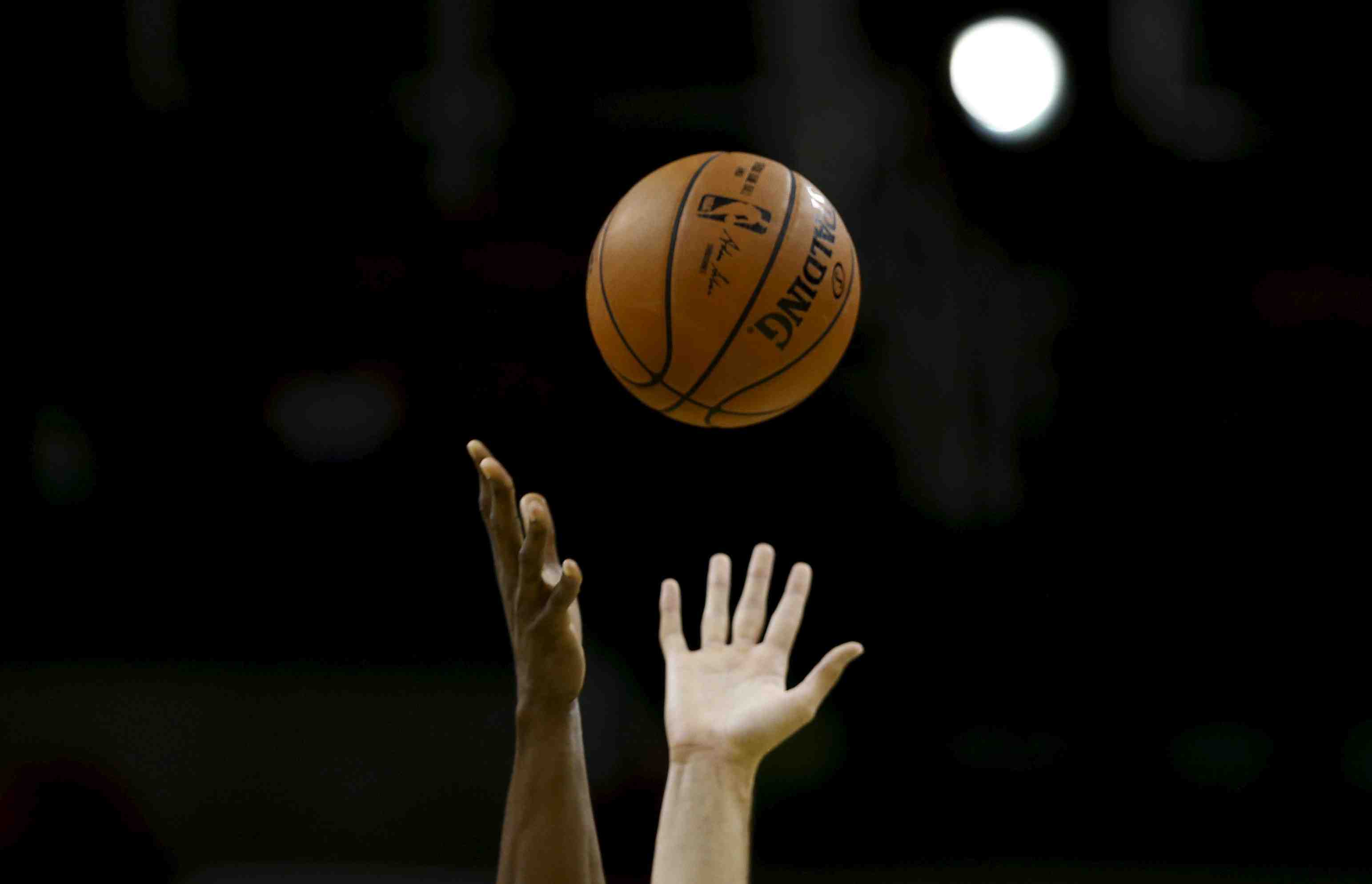 Strasbourg s'offre limoges, paris-levallois s'enfonce