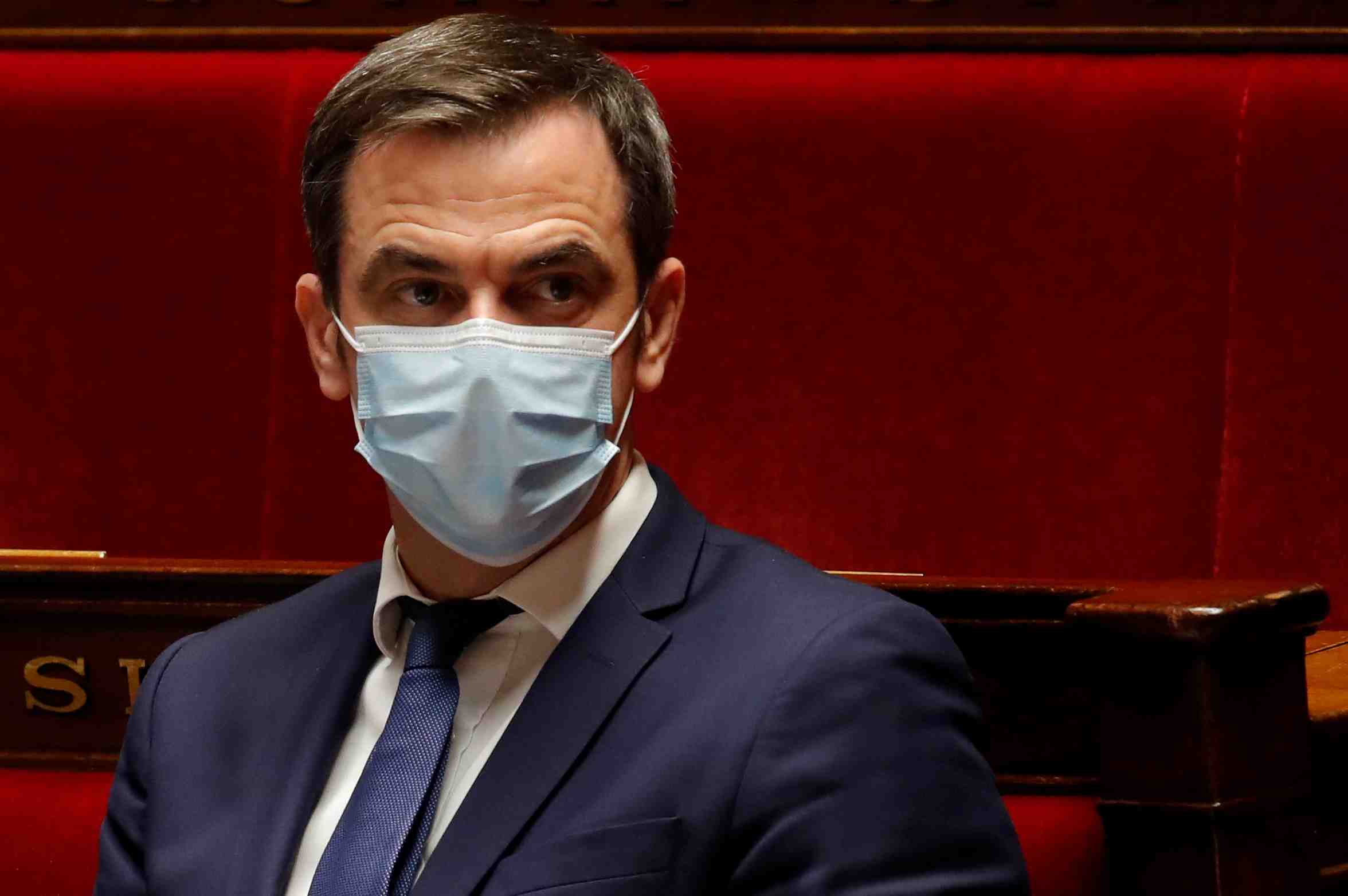 Coronavirus: plusieurs milliers de personnes vaccinees aujourd'hui, selon le ministre francais de la sante