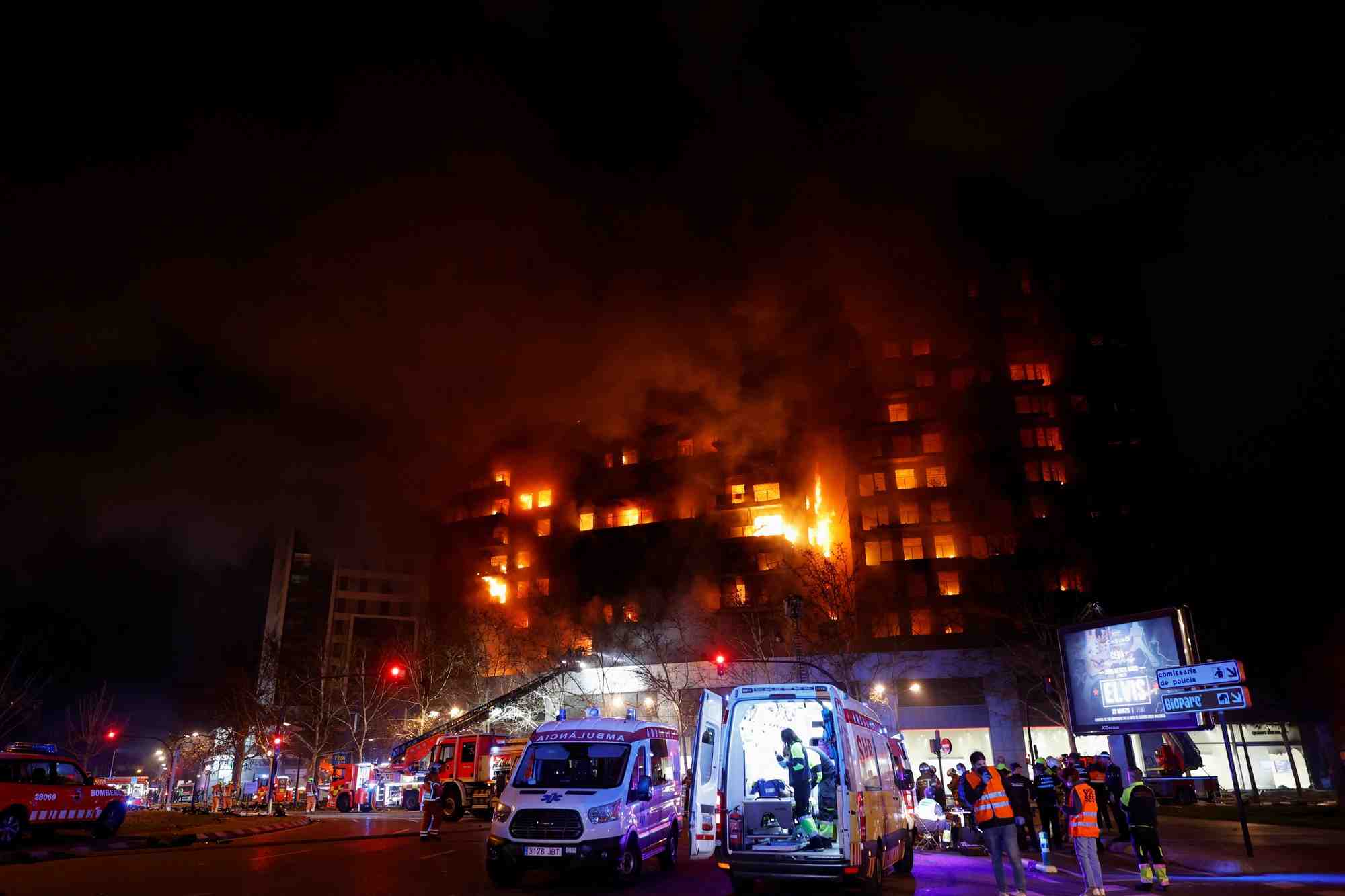 Incendie dans un immeuble a valence, espagne