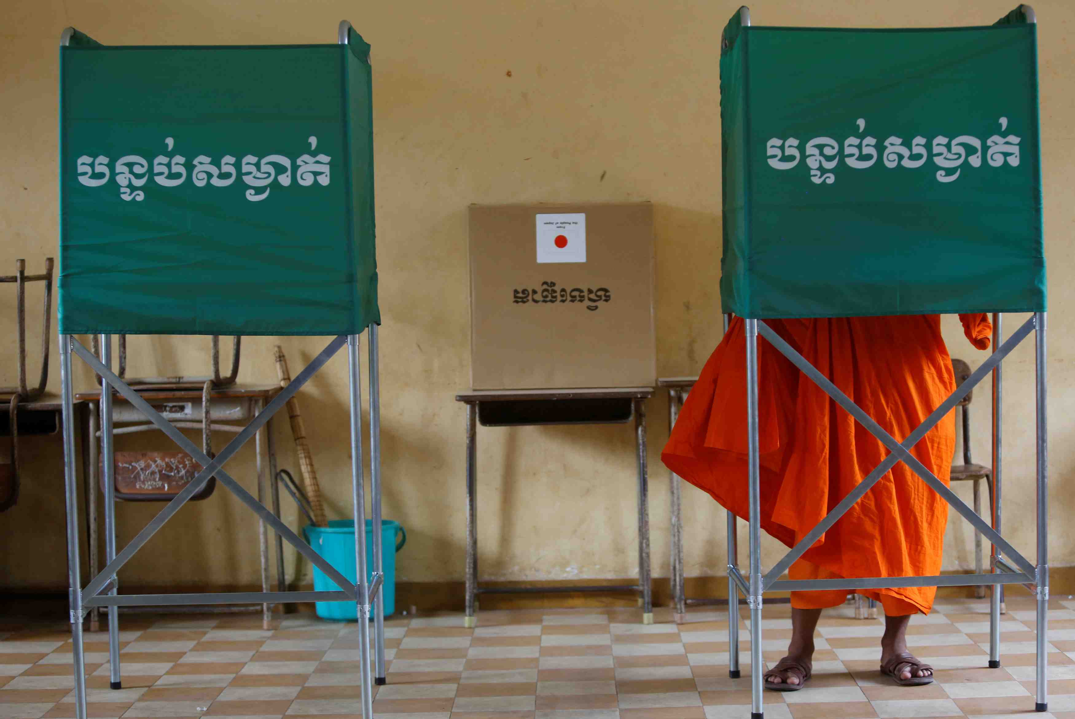 Les cambodgiens aux urnes, hun sen assure de la victoire