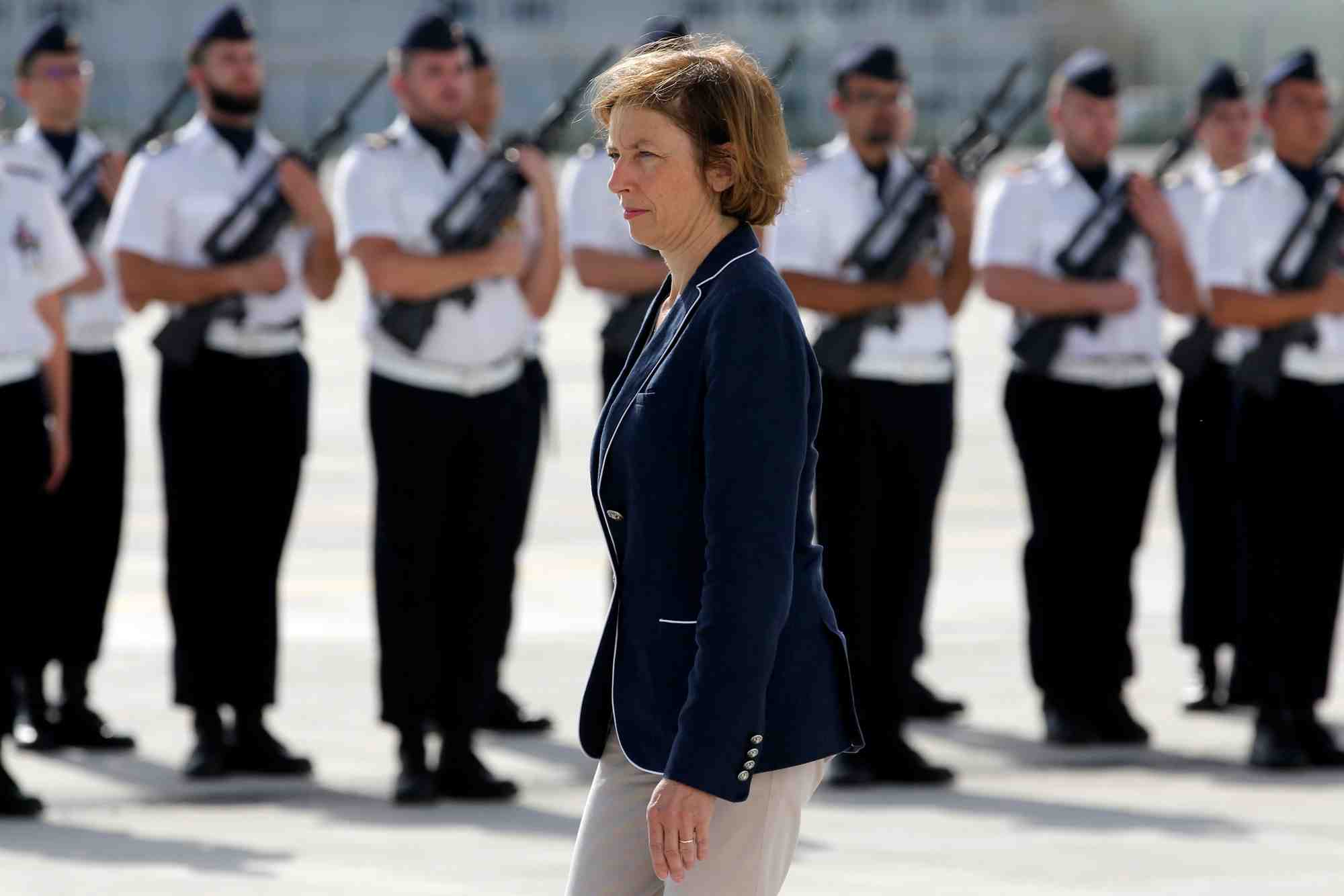 Florence parly veut rassurer sur le budget des armees