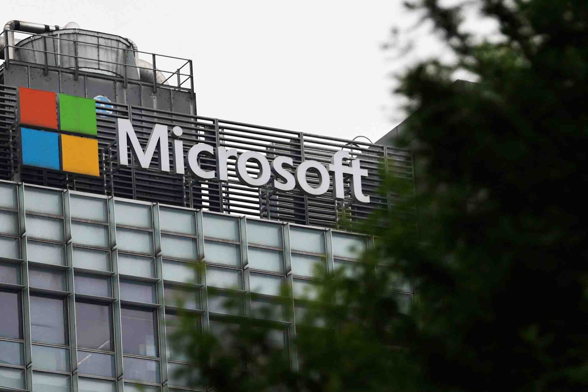 Logo de microsoft sur son immeuble de bureaux a pekin, en chine