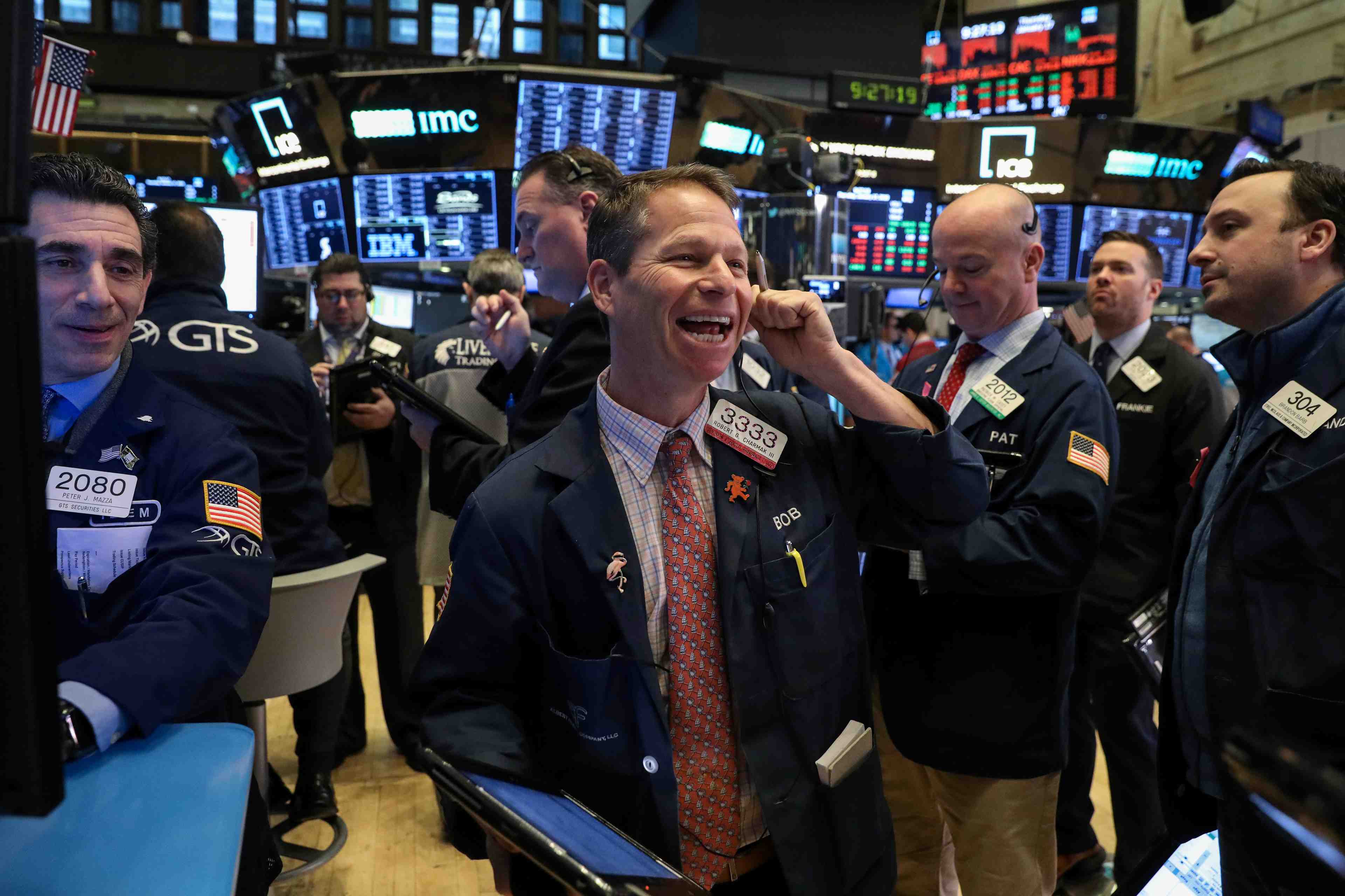 Wall st finit en hausse