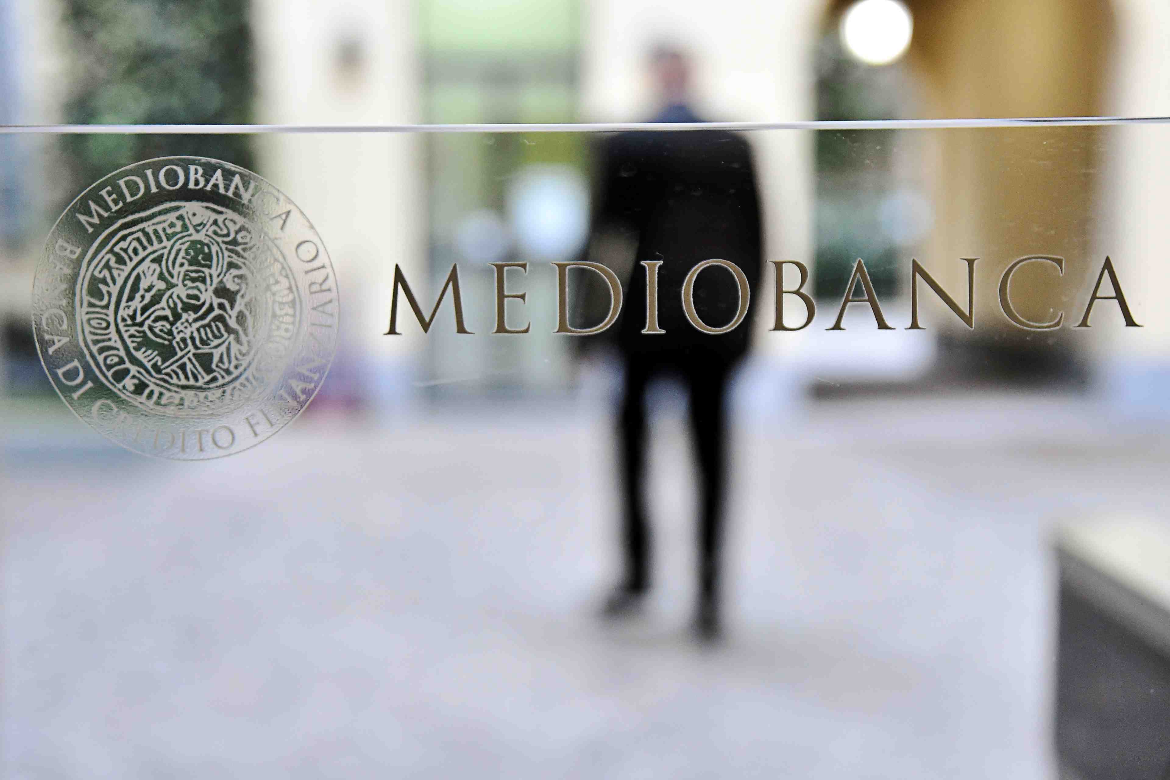 Les benefices de mediobanca depassent les attentes, le m&a dope les commissions