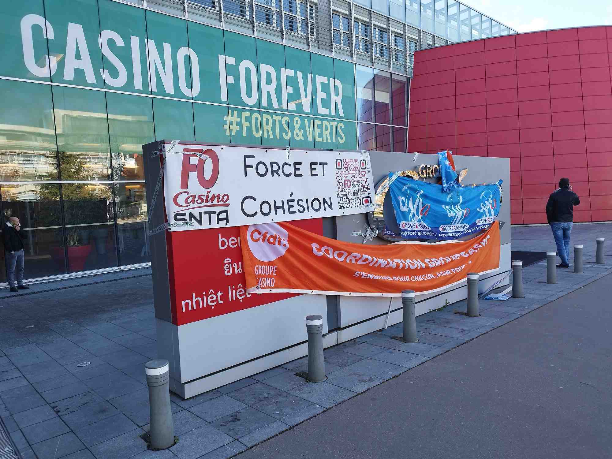 Environ 1.500 salariés travailleraient actuellement au siège de Casino.