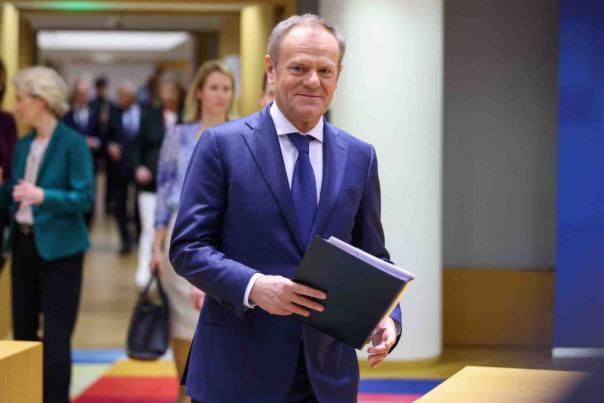 Le premier ministre polonais donald tusk lors d'un sommet des dirigeants de l'union europeenne a bruxelles